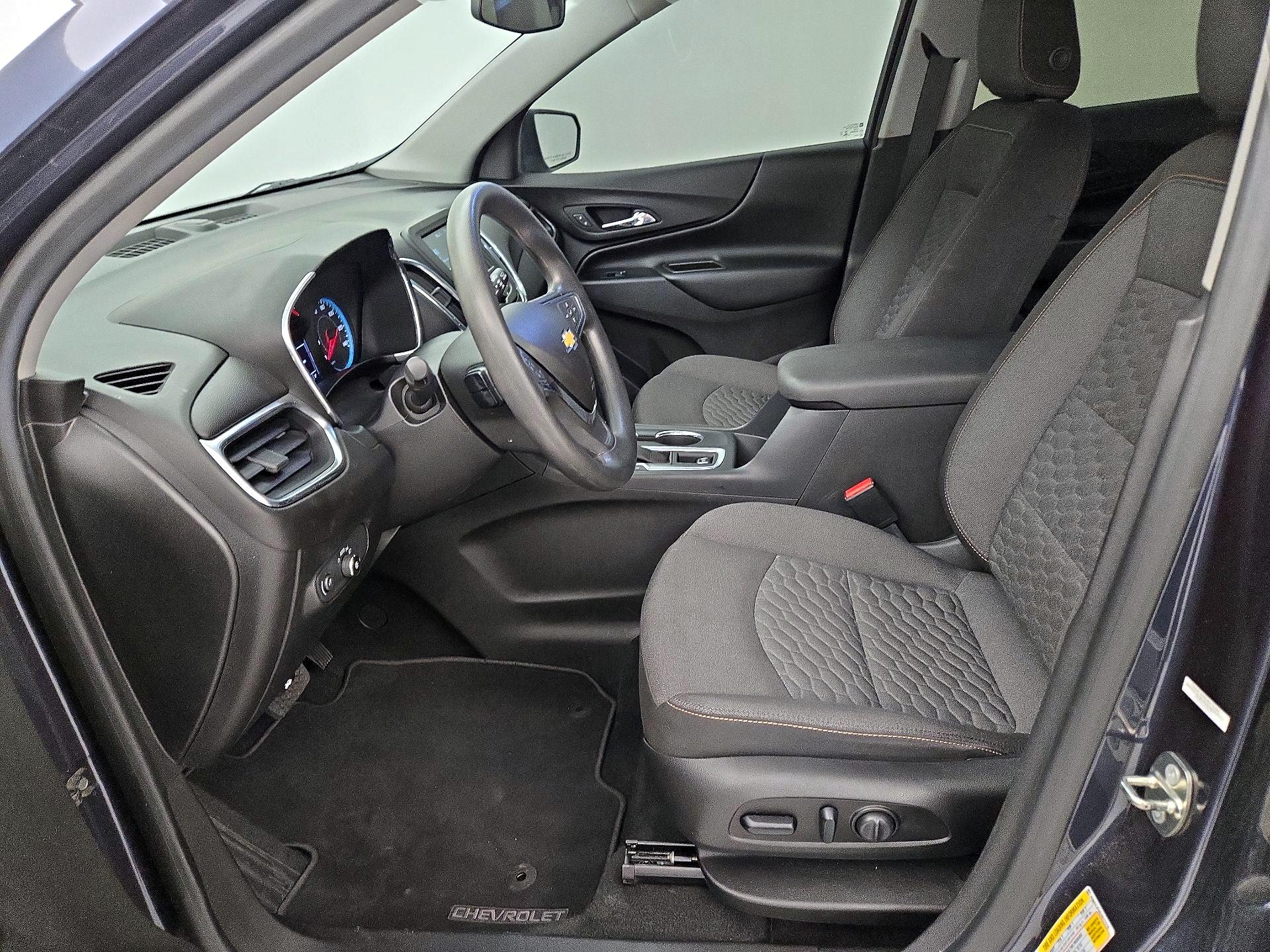Thumbnail: 2018 Chevrolet Equinox - 11