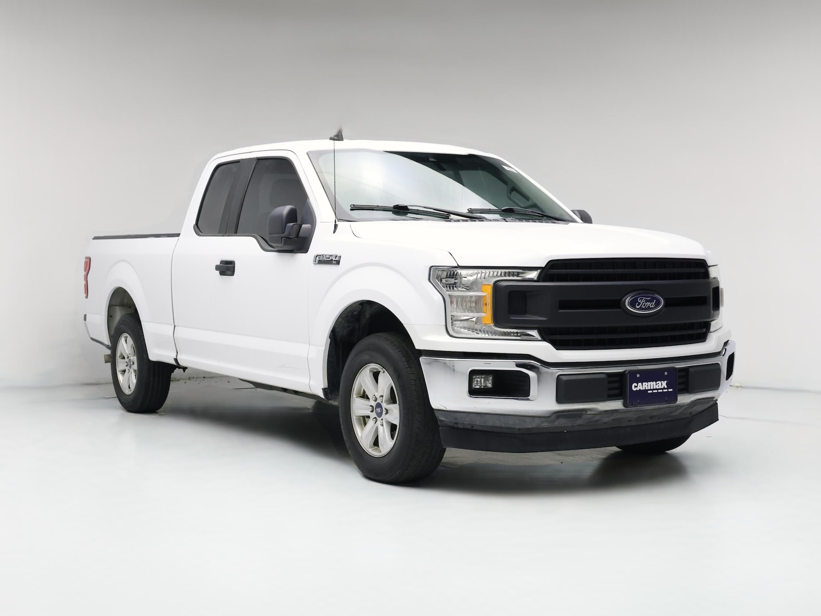 Bed Liner & Tow Hitch