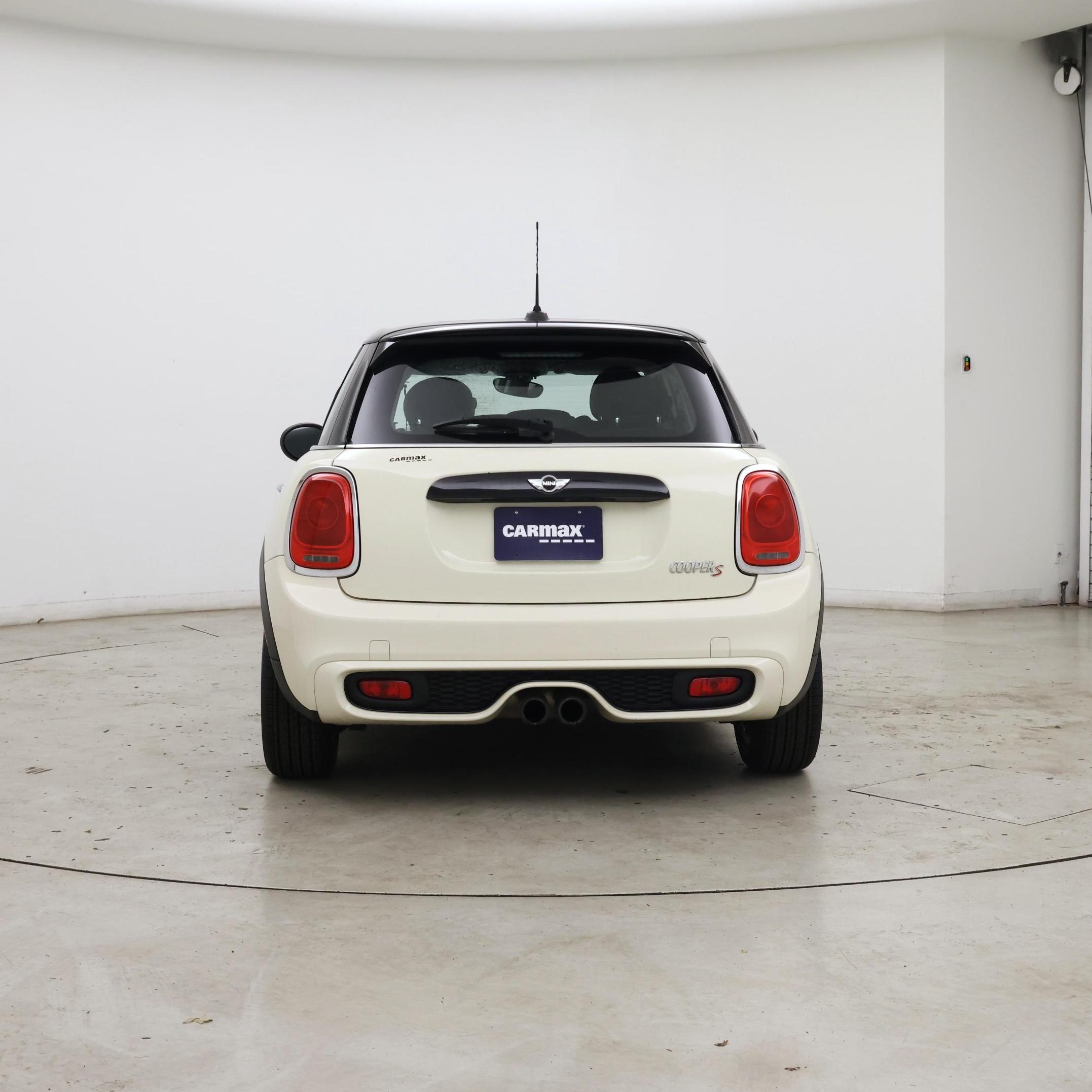 Thumbnail: 2016 MINI Cooper Hardtop - 6
