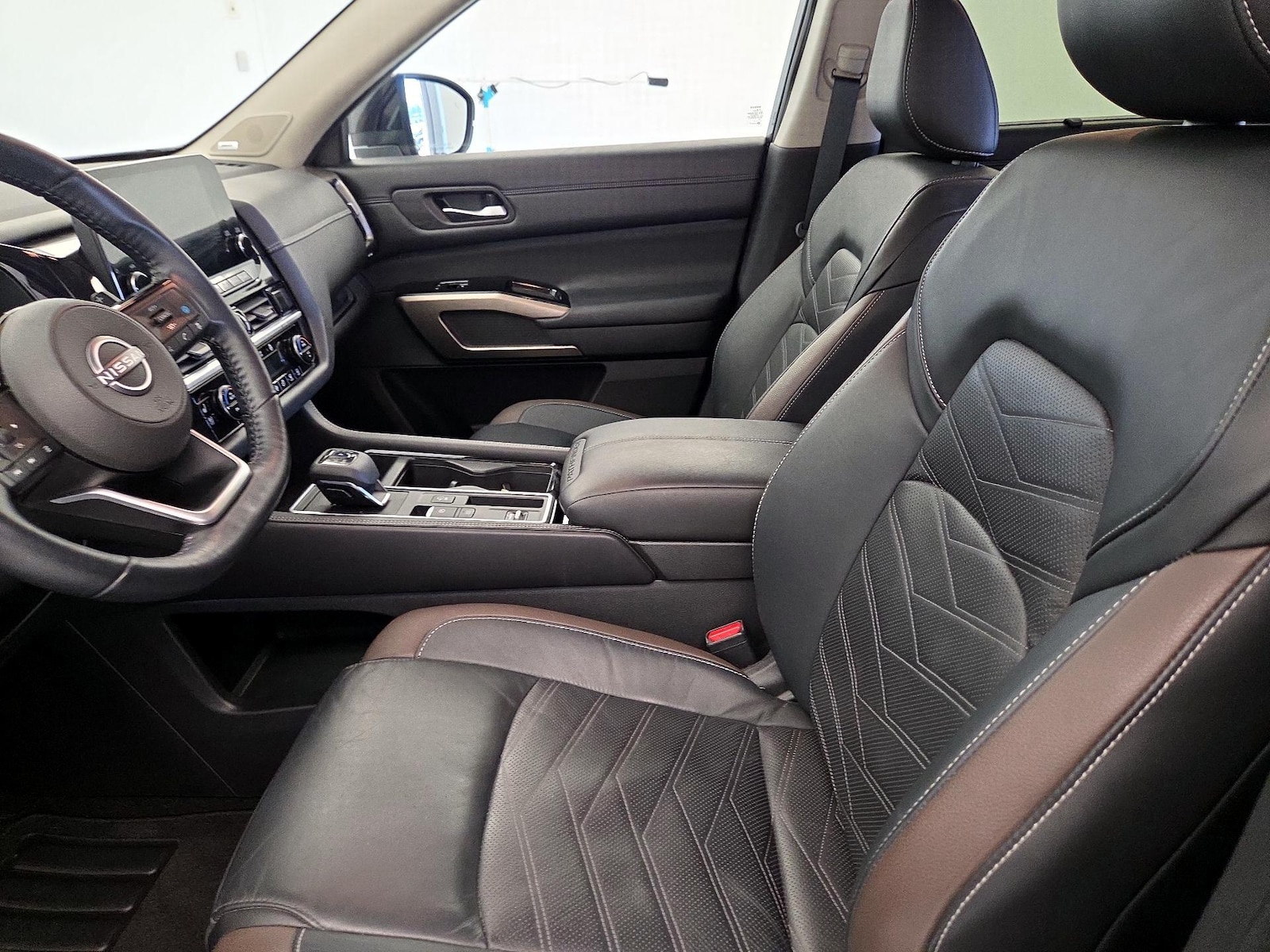 2022 Nissan Pathfinder Platinum - Photo 12