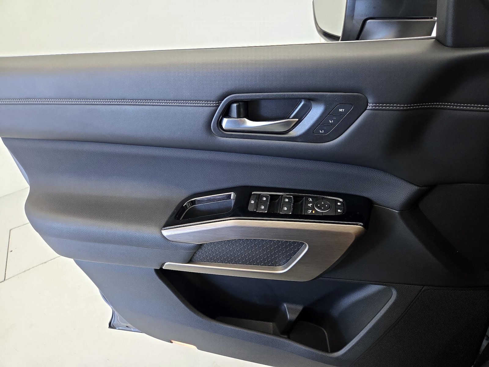 2022 Nissan Pathfinder Platinum - Photo 13