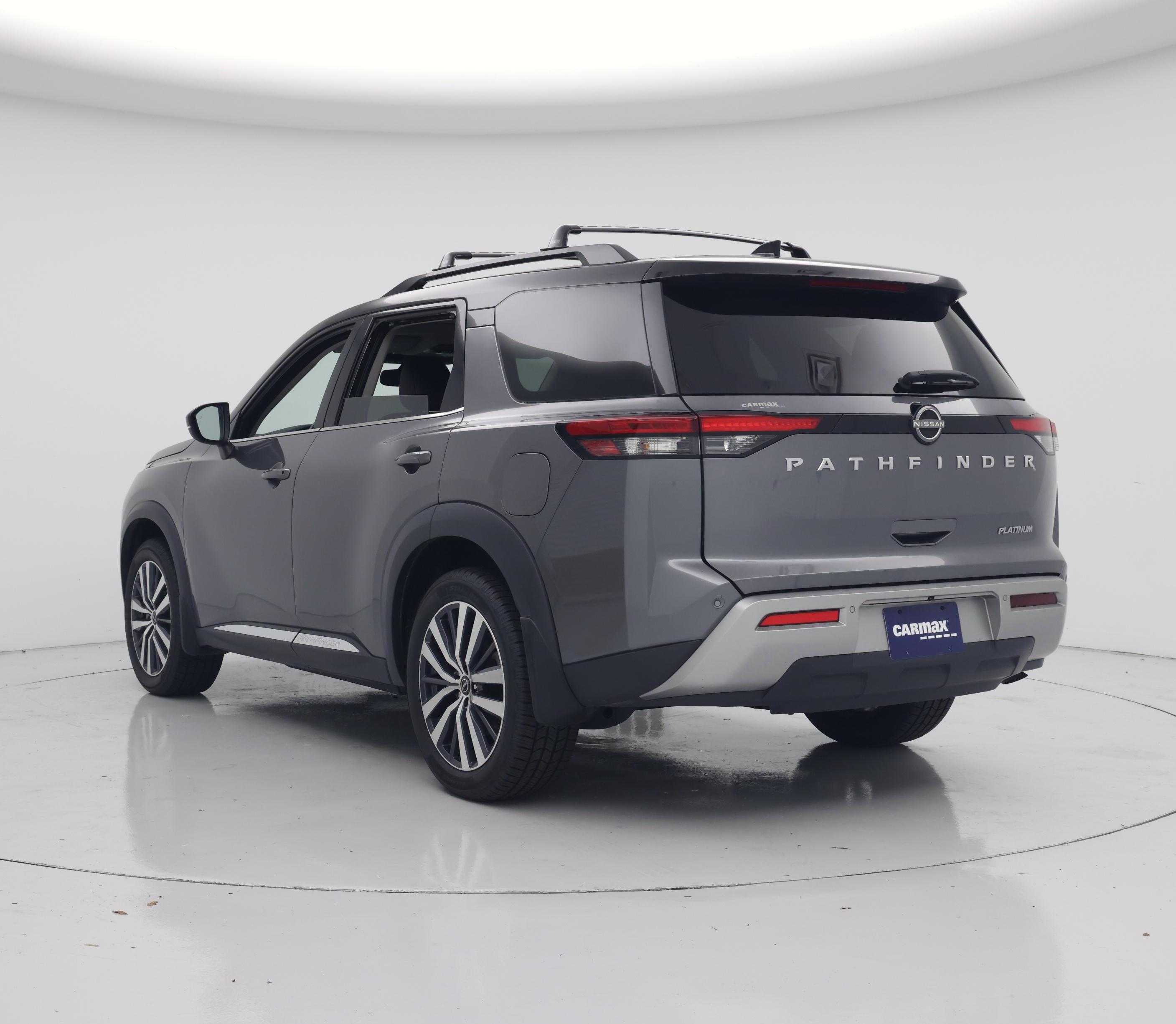 Thumbnail: 2022 Nissan Pathfinder - 2