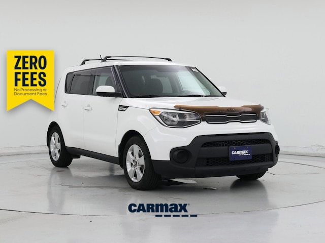 White 2019 Kia Soul Wagon Automatic