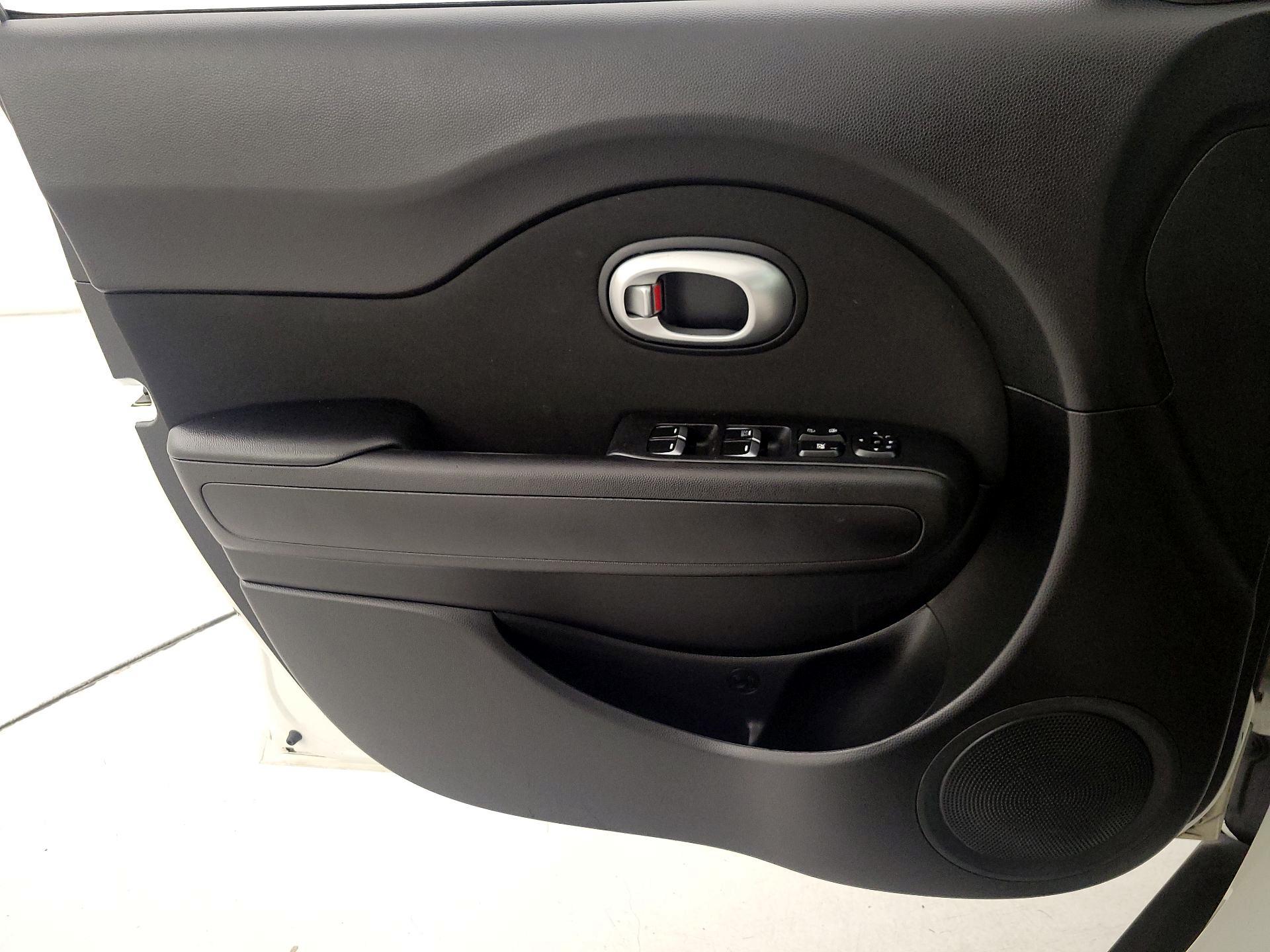 Thumbnail: 2019 Kia Soul - 12