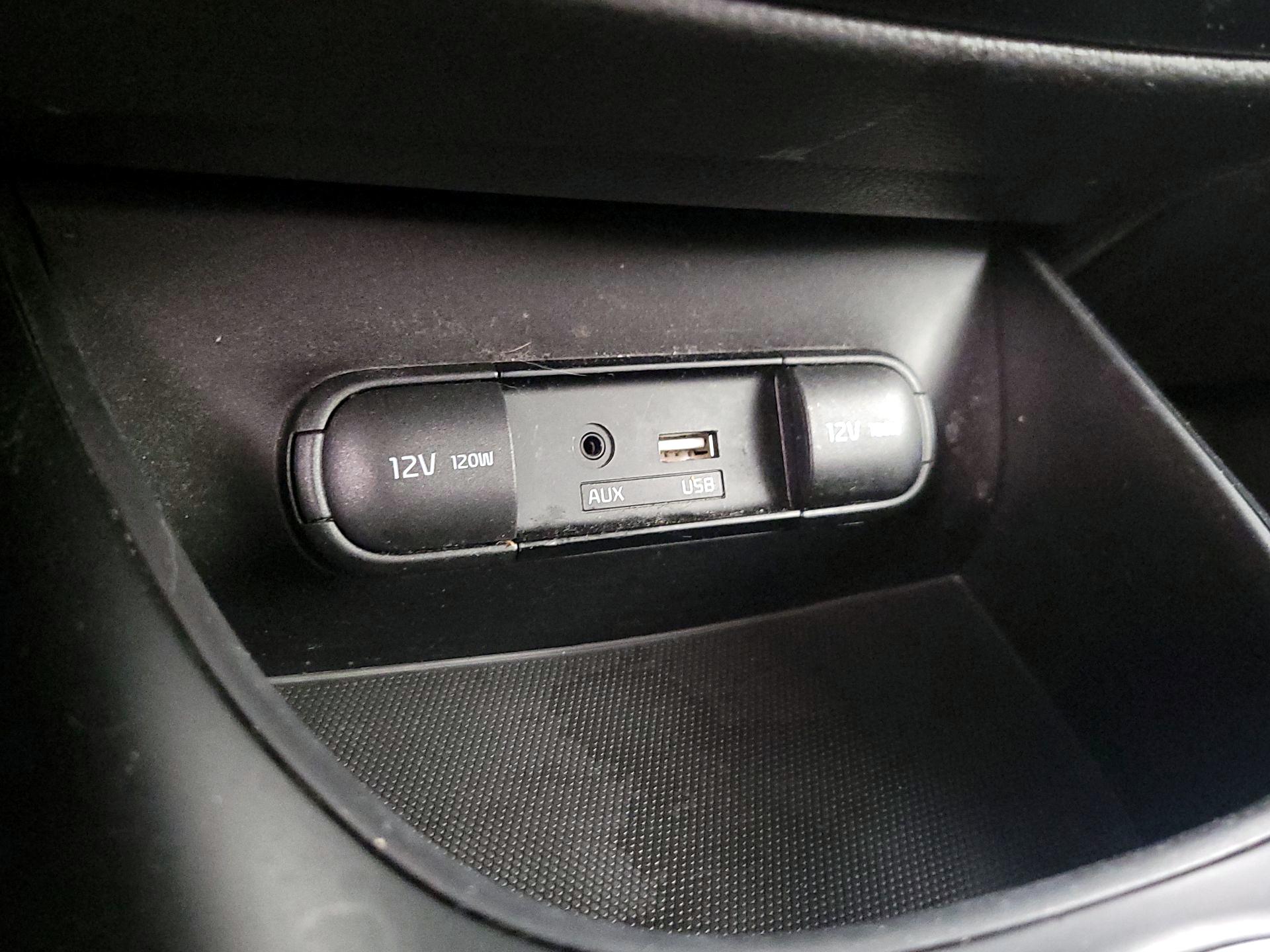 Thumbnail: 2019 Kia Soul - 18