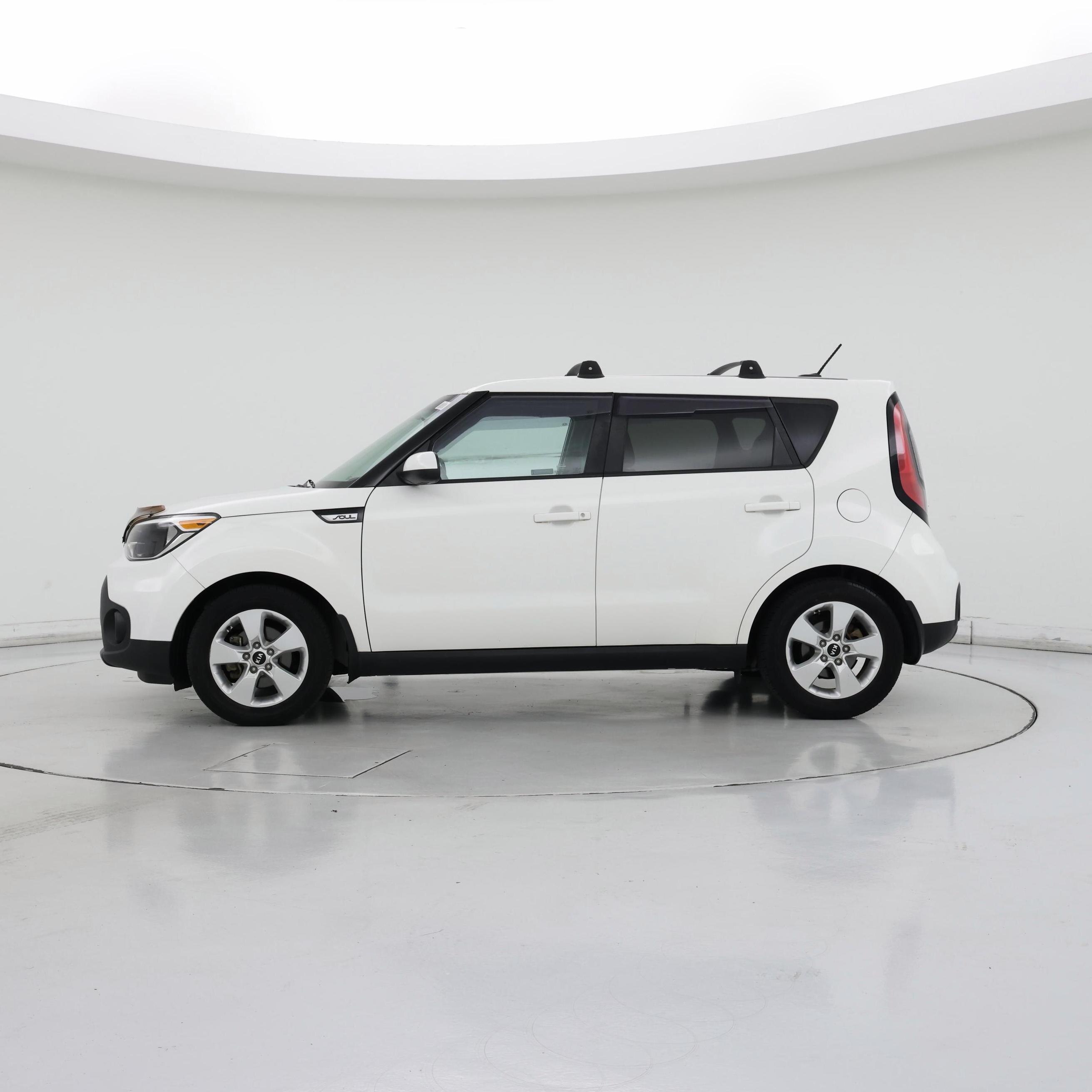 Thumbnail: 2019 Kia Soul - 3