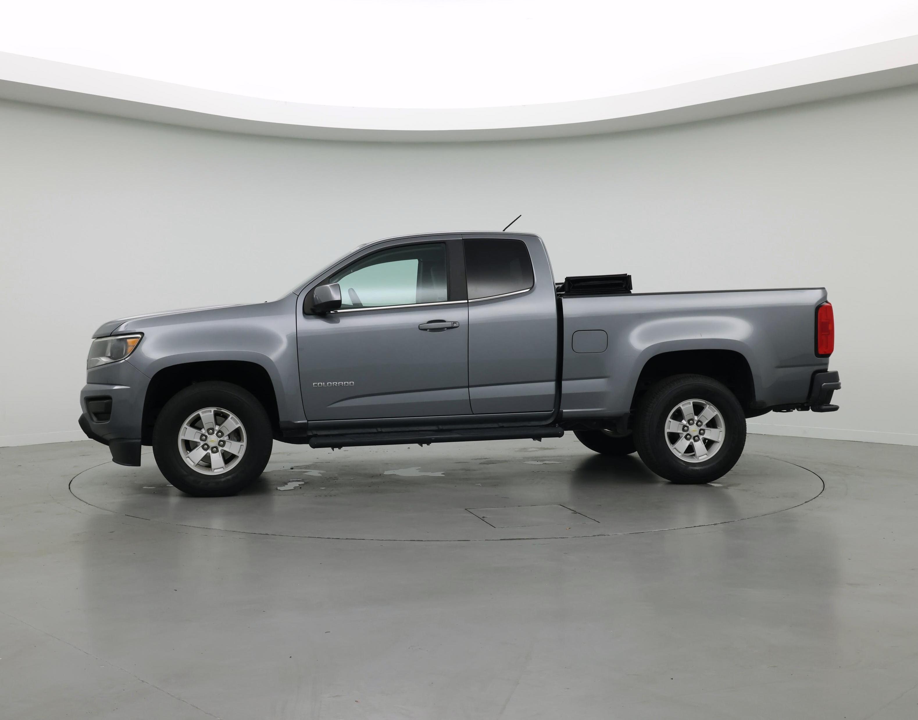 Thumbnail: 2018 Chevrolet Colorado - 3