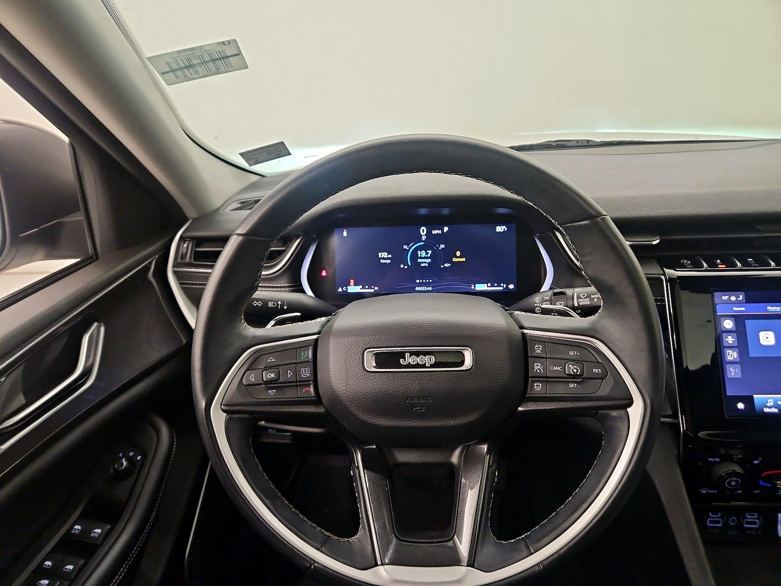 2022 Jeep Grand Cherokee L Laredo - Photo 11