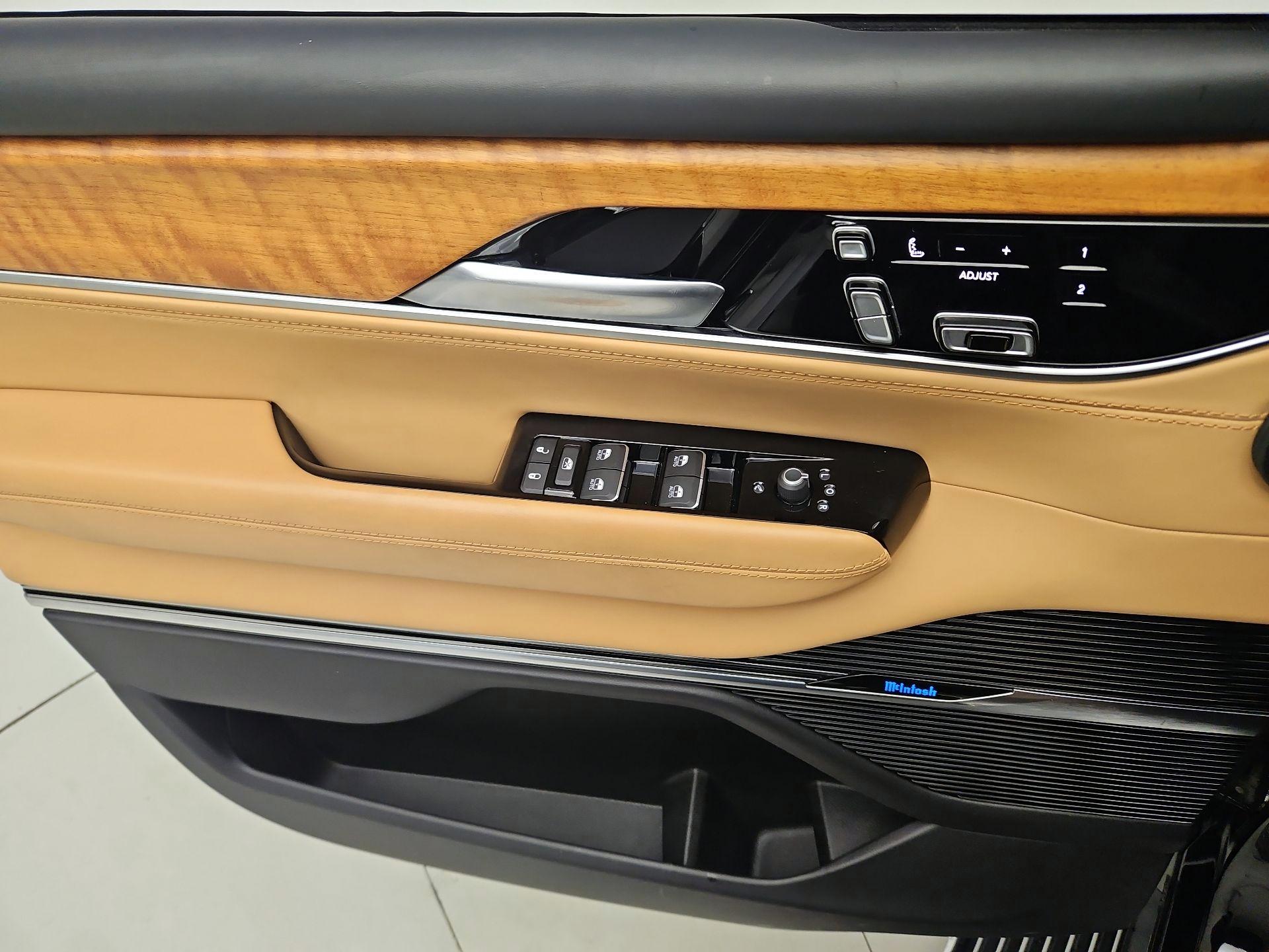 Thumbnail: 2023 Jeep Grand Wagoneer - 12