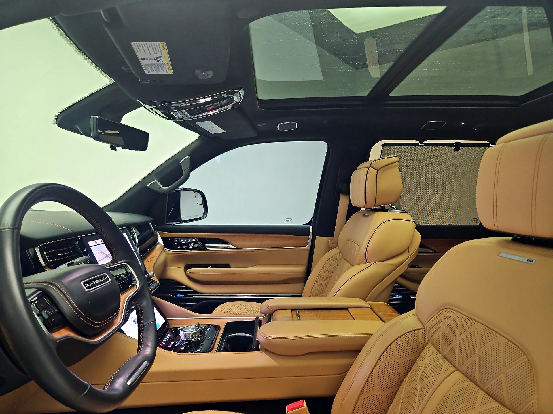 Thumbnail: 2023 Jeep Grand Wagoneer - 19