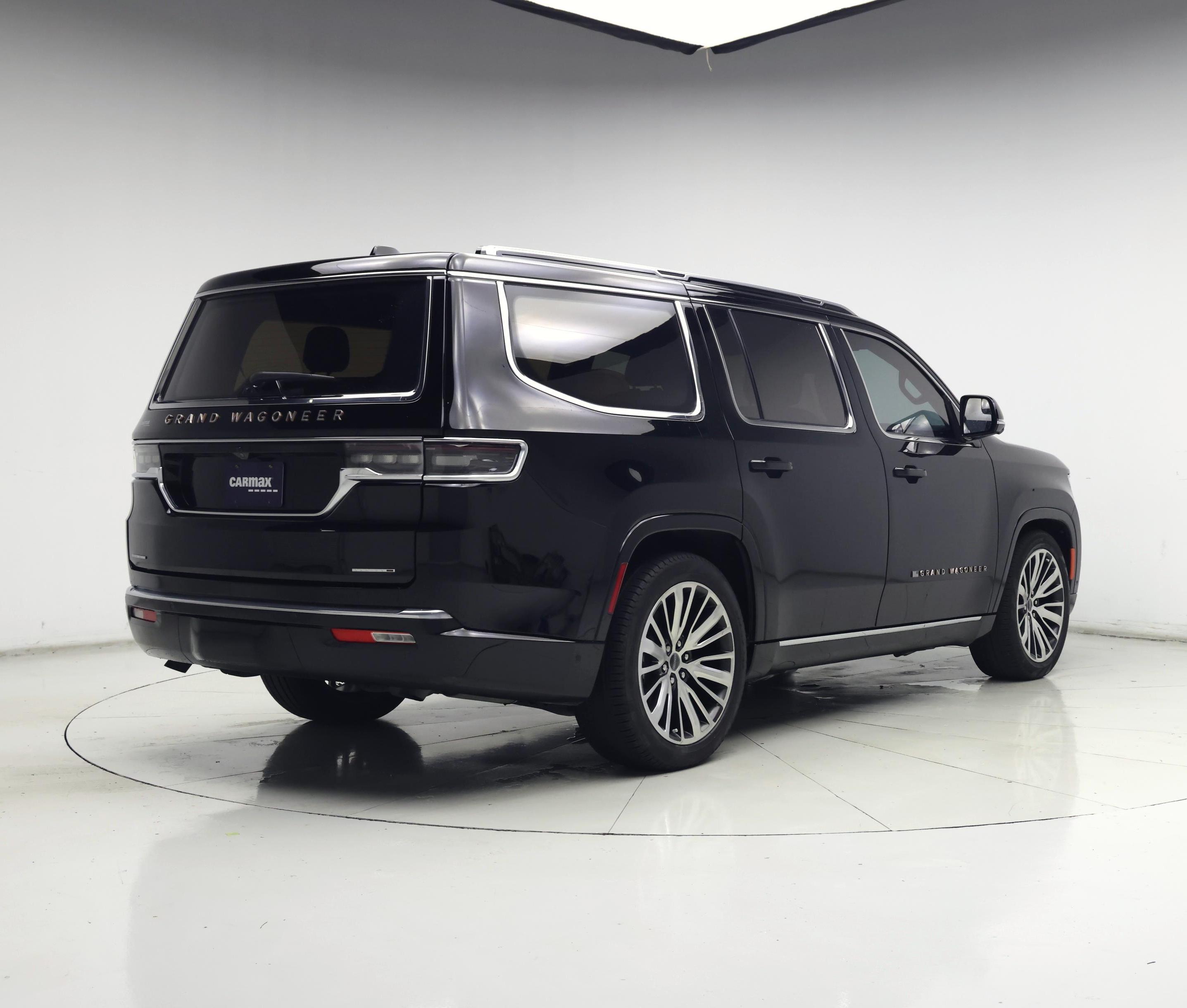 Thumbnail: 2023 Jeep Grand Wagoneer - 8