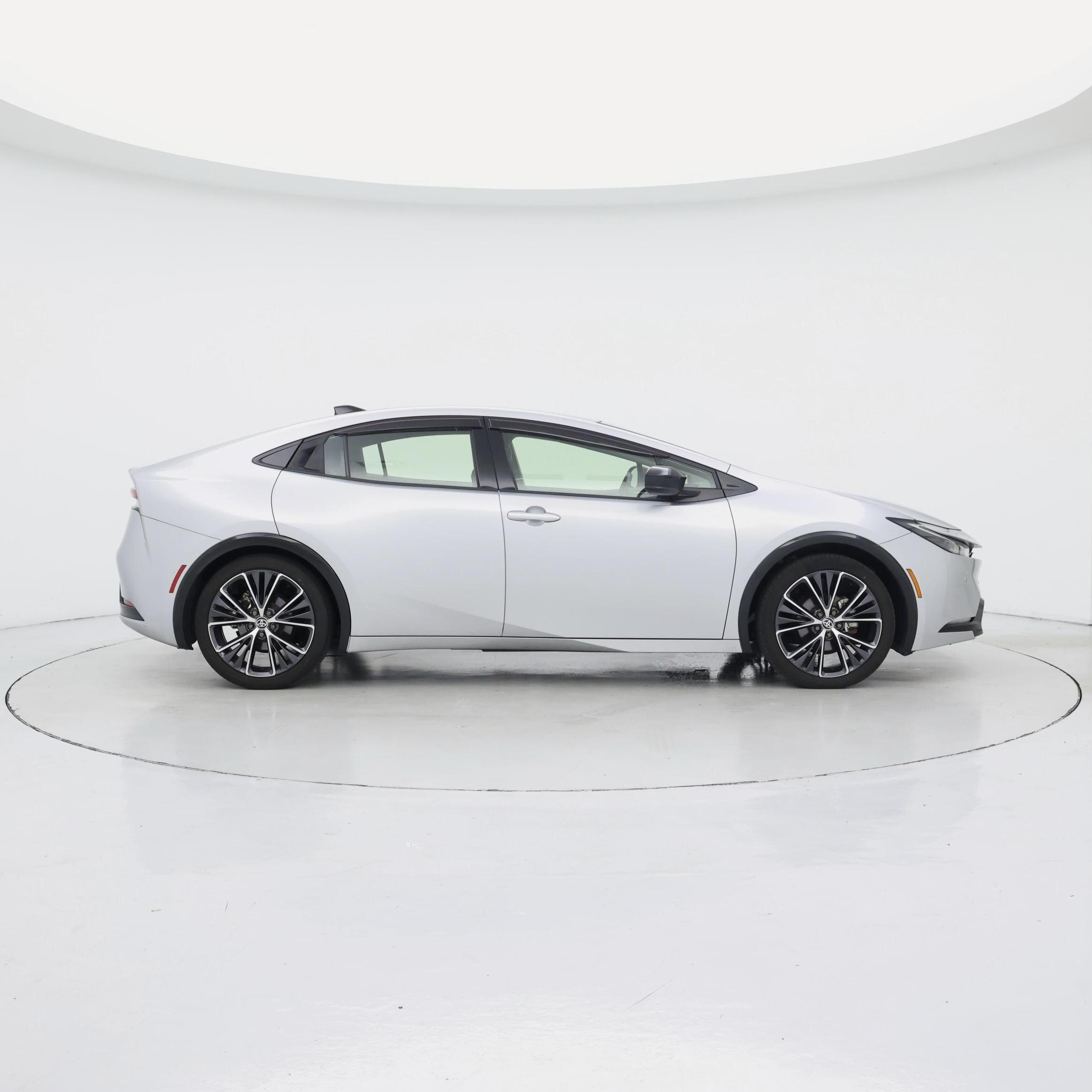 Thumbnail: 2024 Toyota Prius - 7