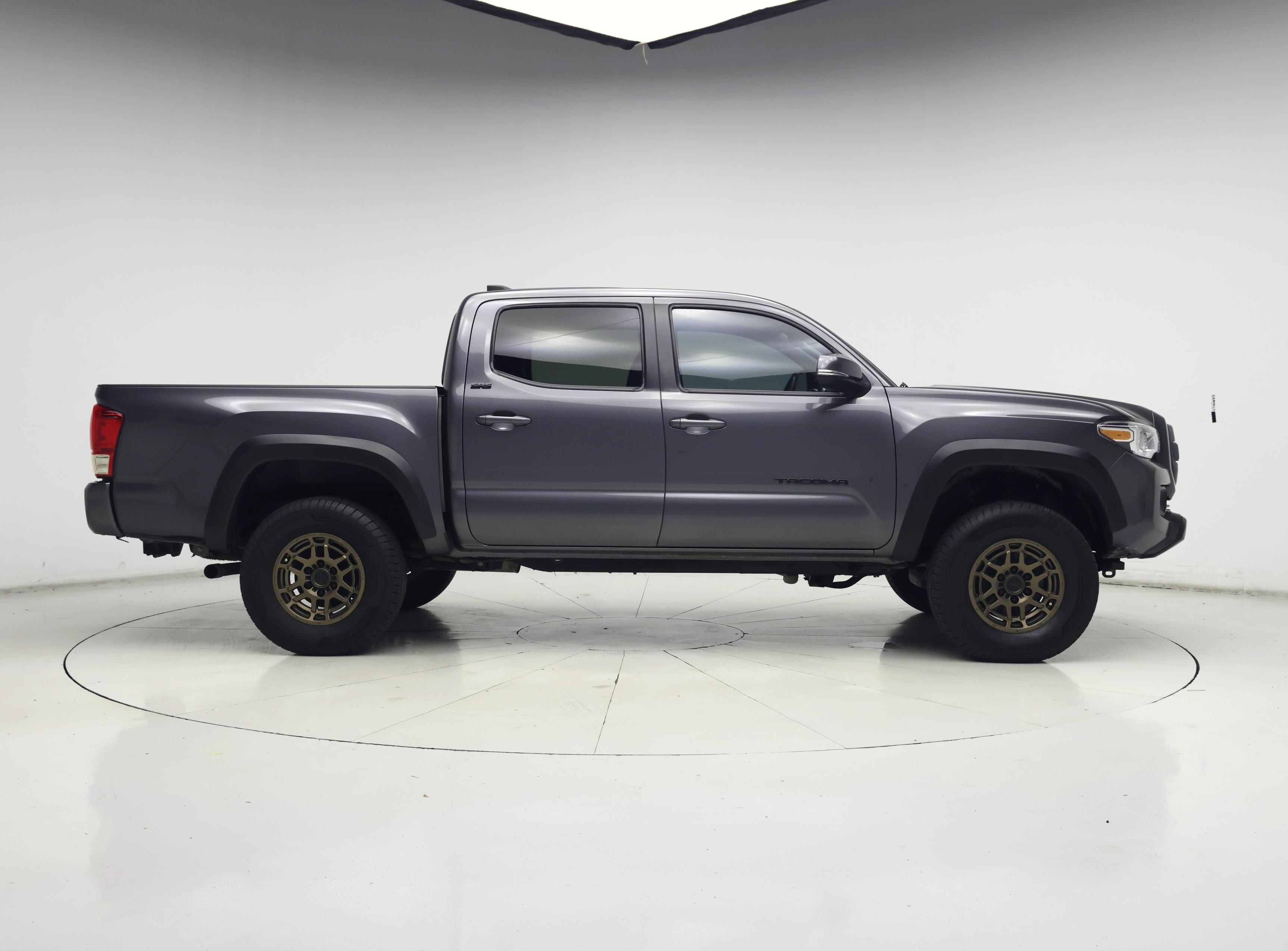 Thumbnail: 2023 Toyota Tacoma - 7