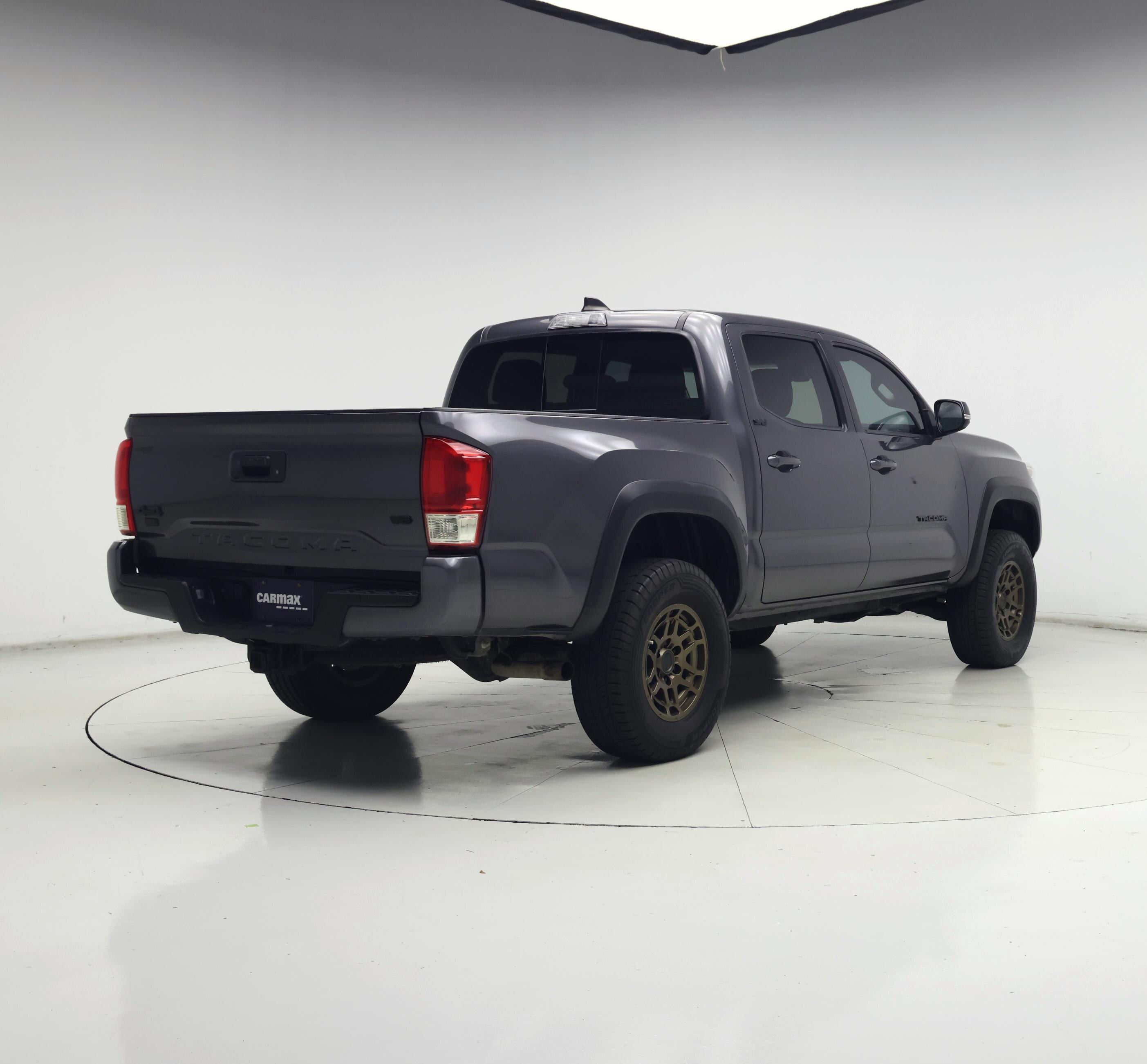 Thumbnail: 2023 Toyota Tacoma - 8