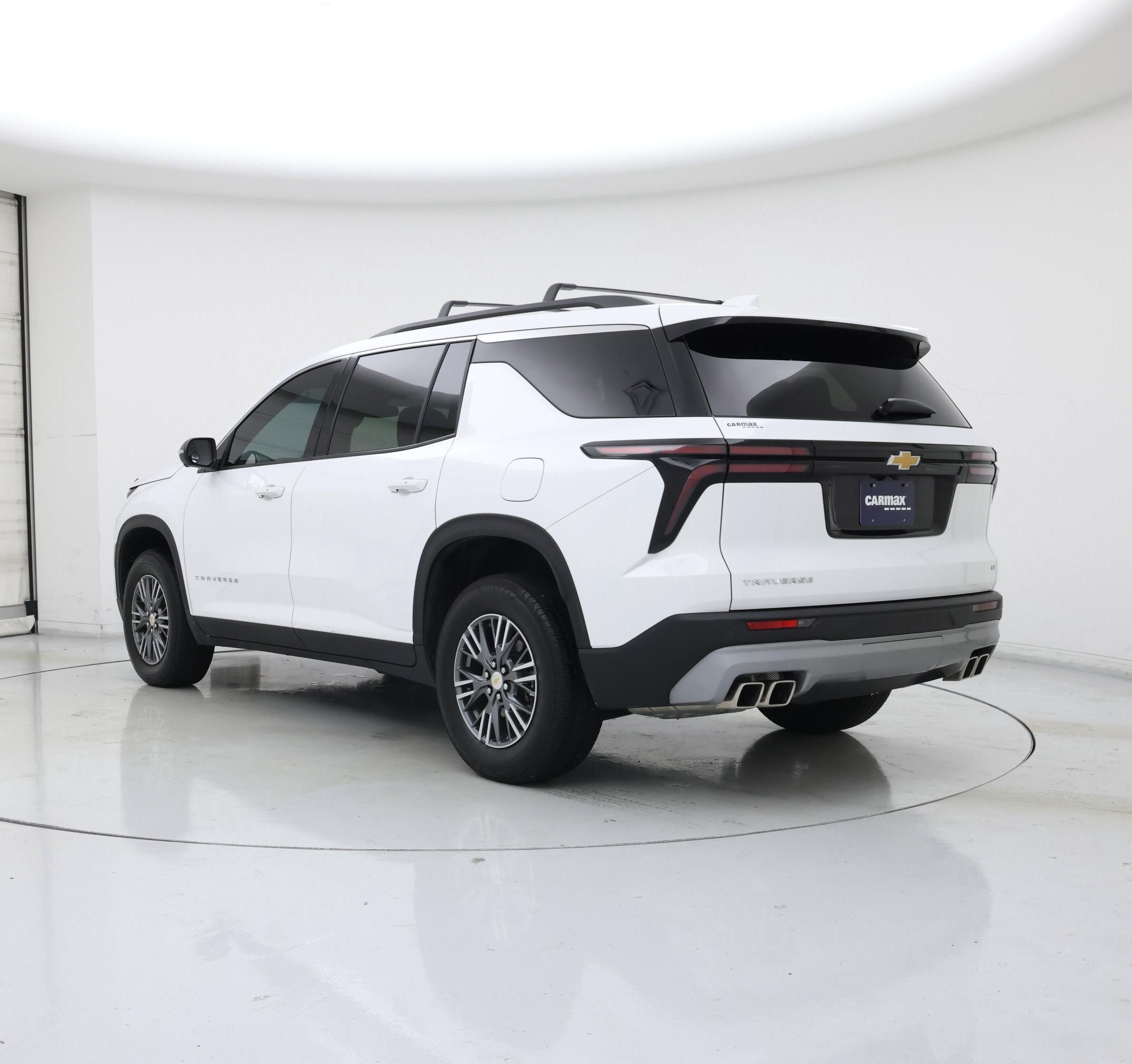 Thumbnail: 2024 Chevrolet Traverse - 2