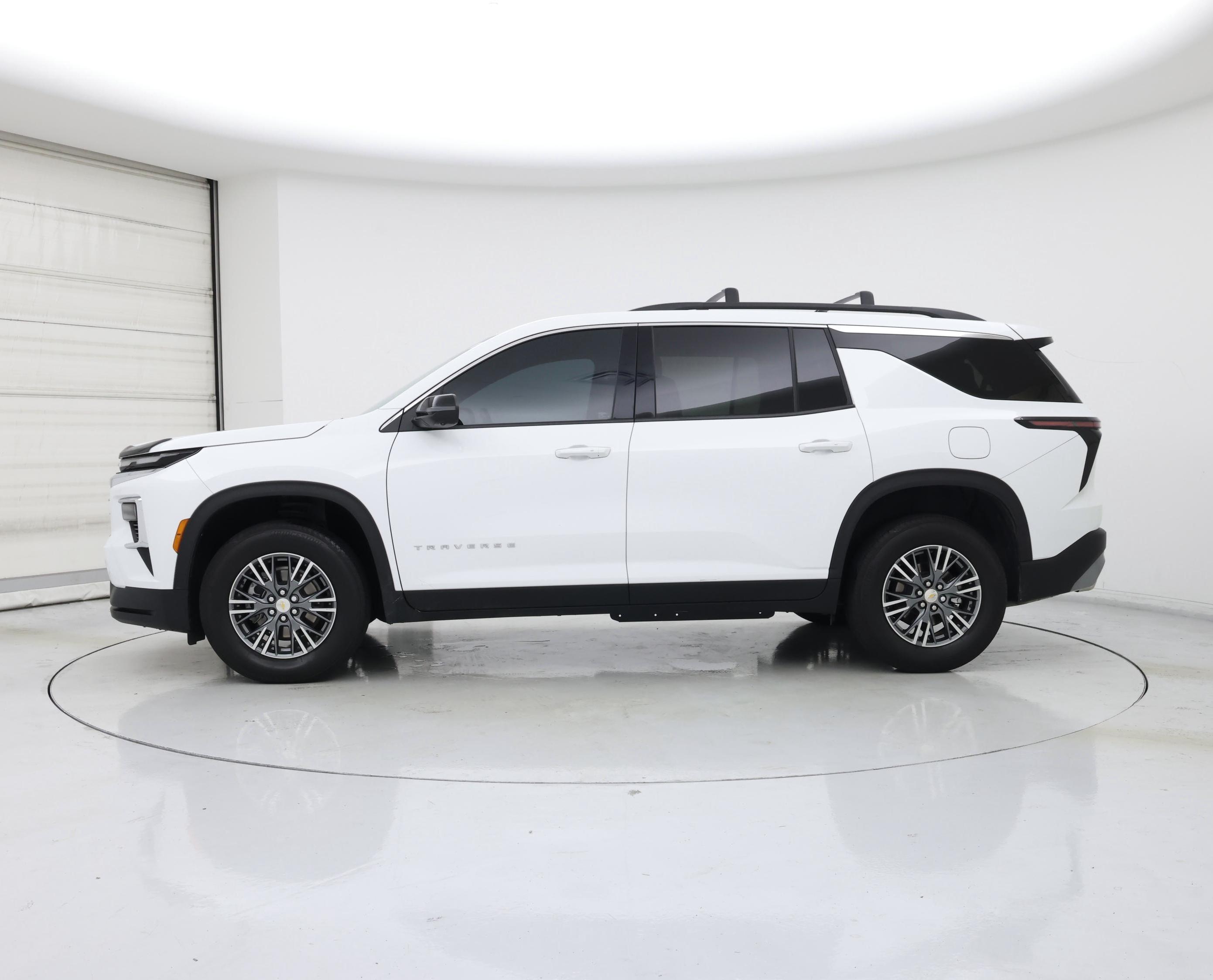 Thumbnail: 2024 Chevrolet Traverse - 3