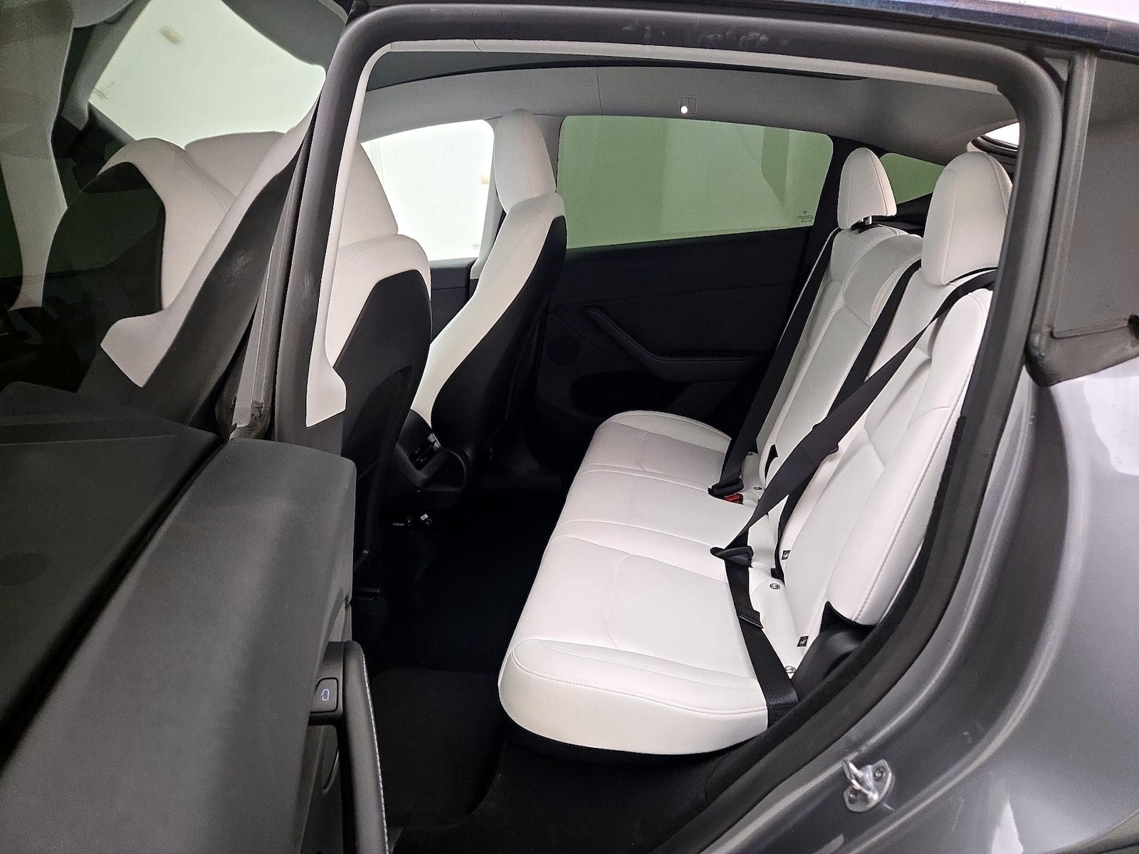 2024 Tesla Model Y Performance - Photo 21