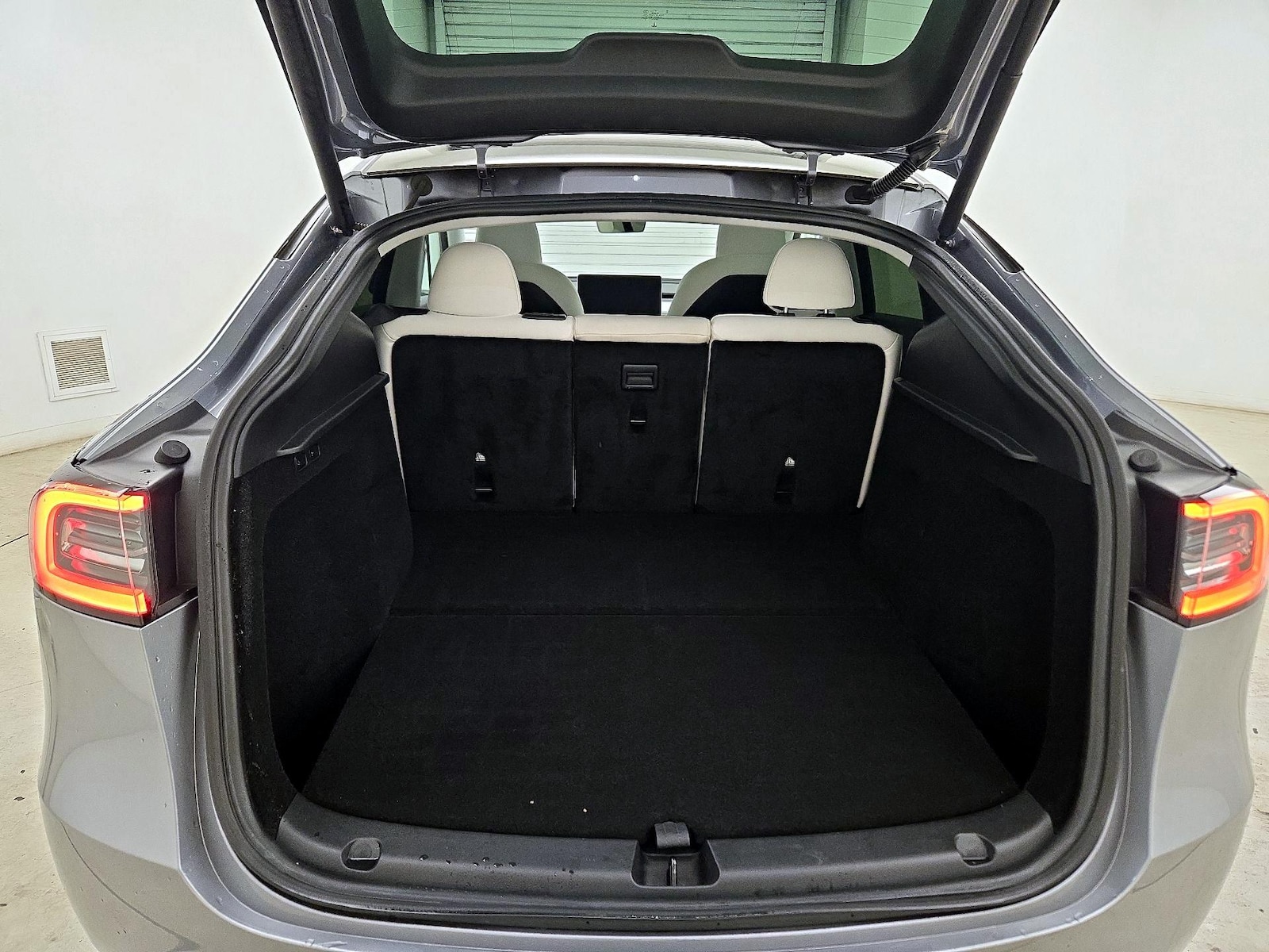 2024 Tesla Model Y Performance - Photo 22