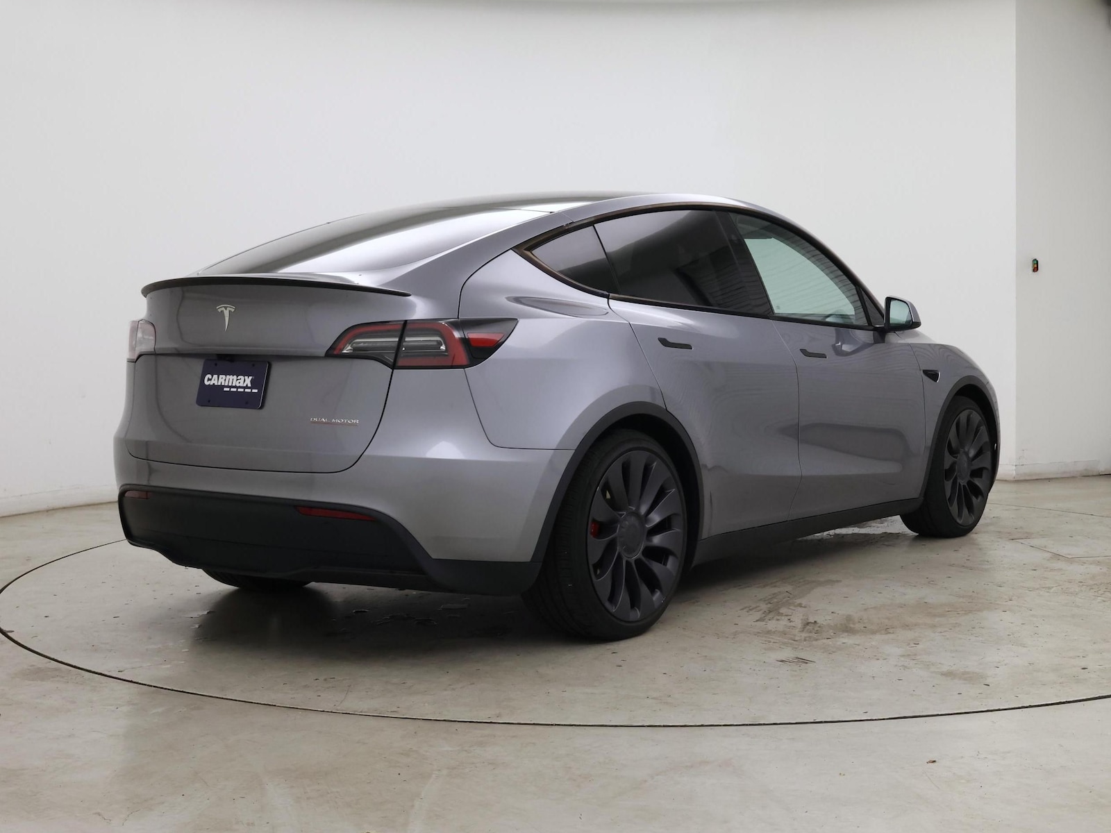 2024 Tesla Model Y Performance - Photo 9