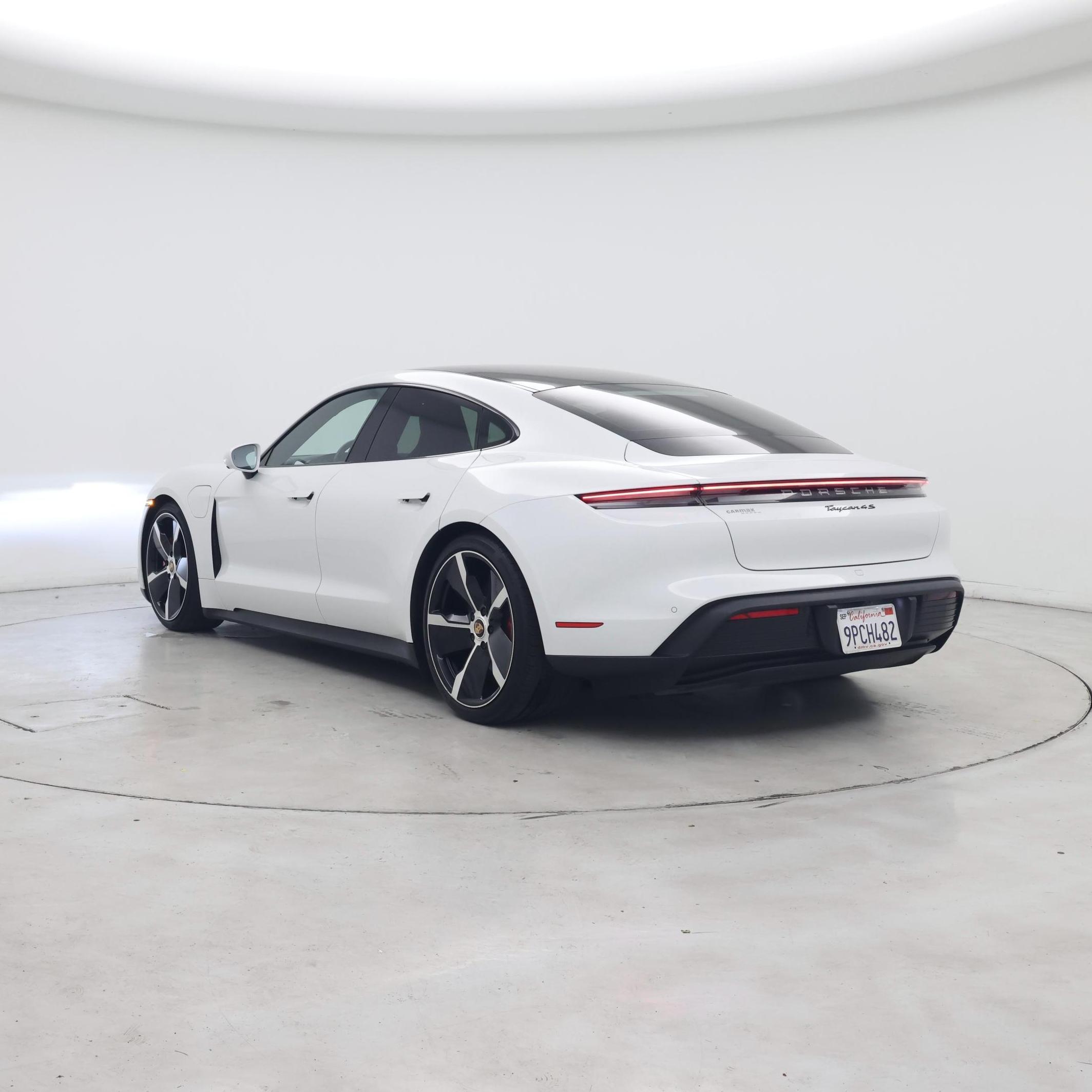 Thumbnail: 2021 Porsche Taycan - 2