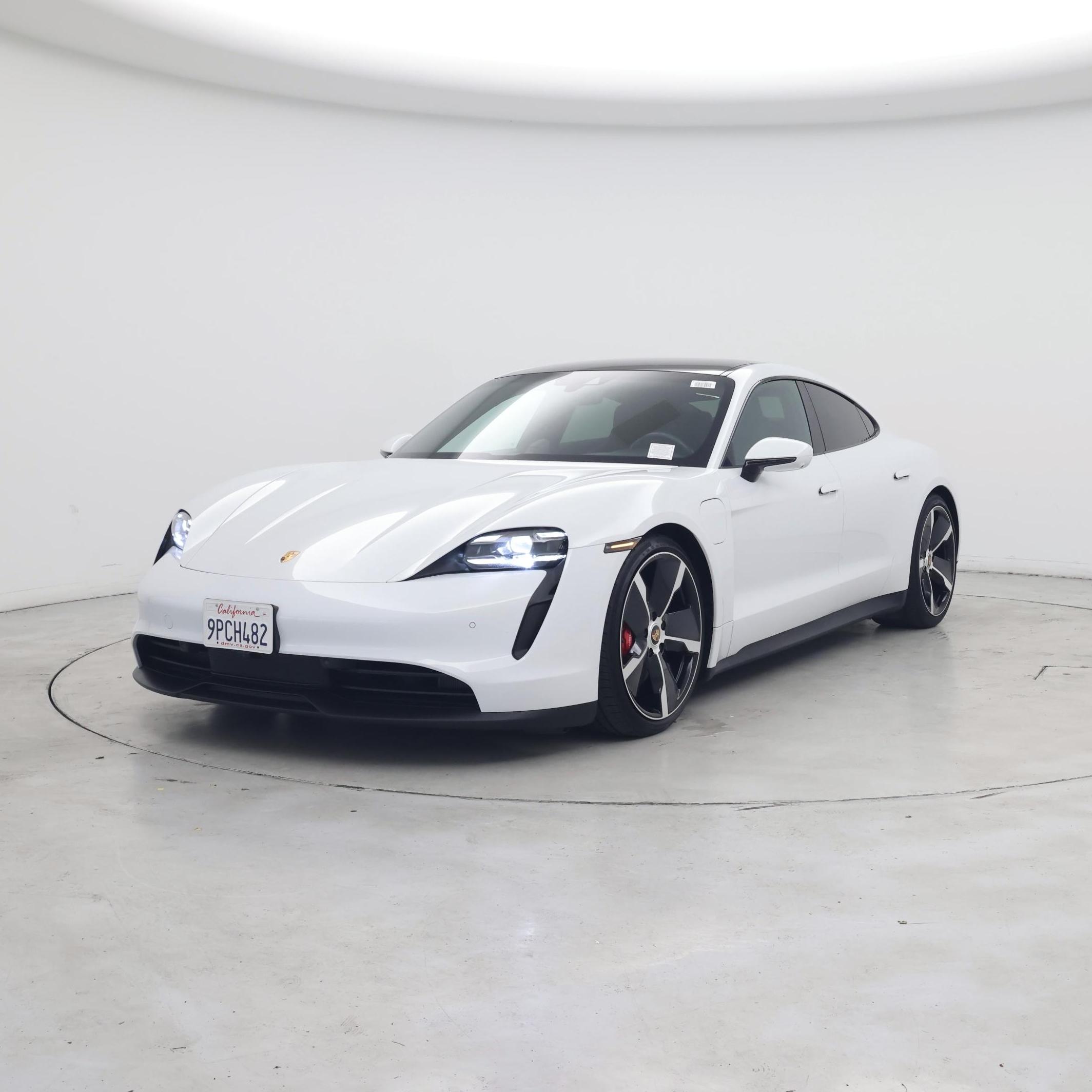 Thumbnail: 2021 Porsche Taycan - 4