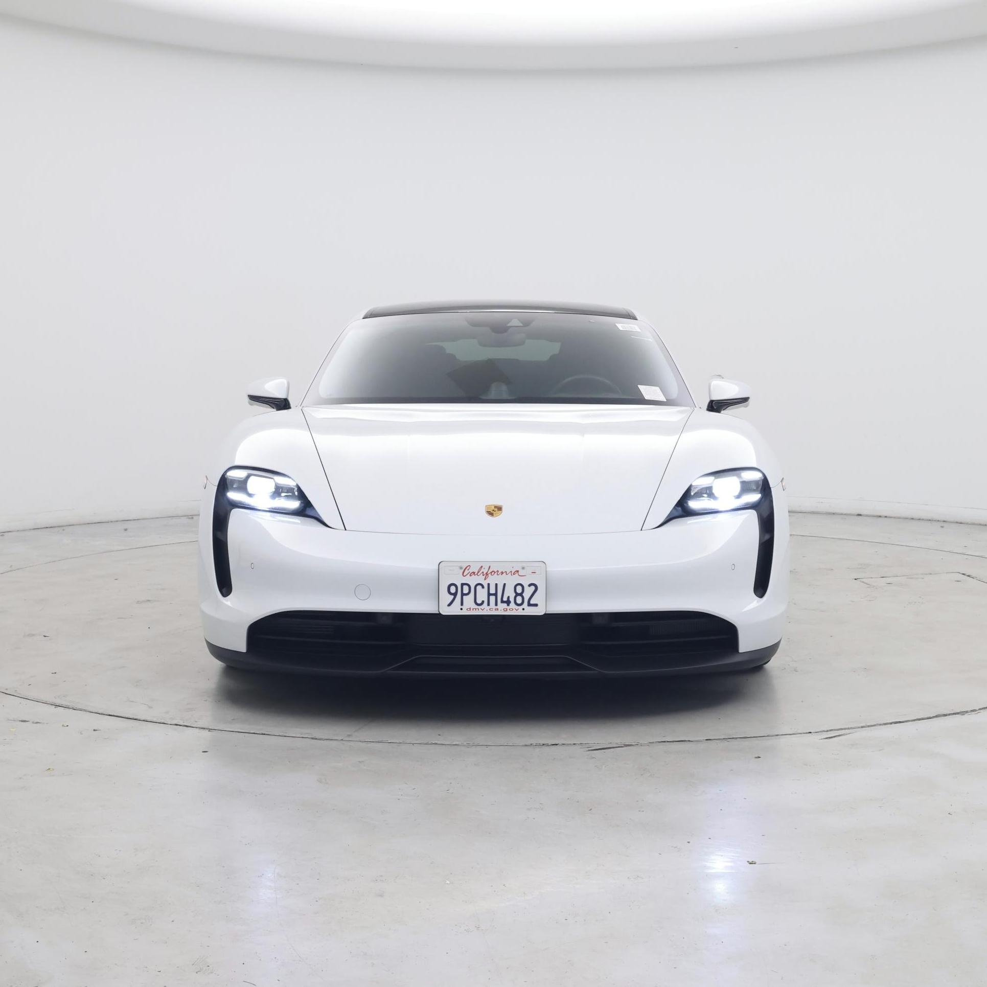 Thumbnail: 2021 Porsche Taycan - 5