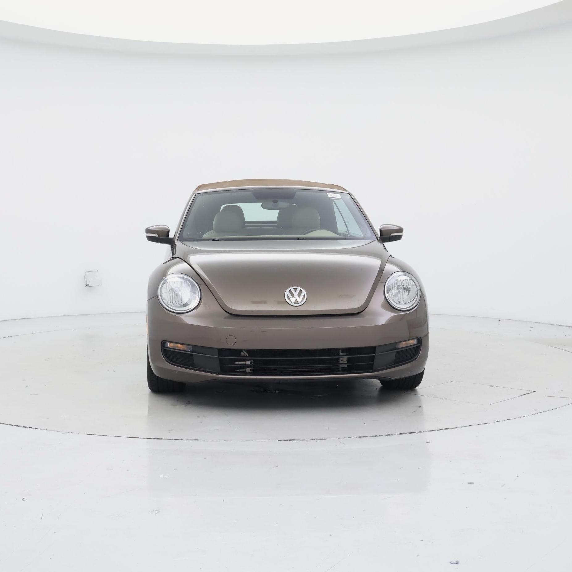 Thumbnail: 2015 Volkswagen Beetle - 5