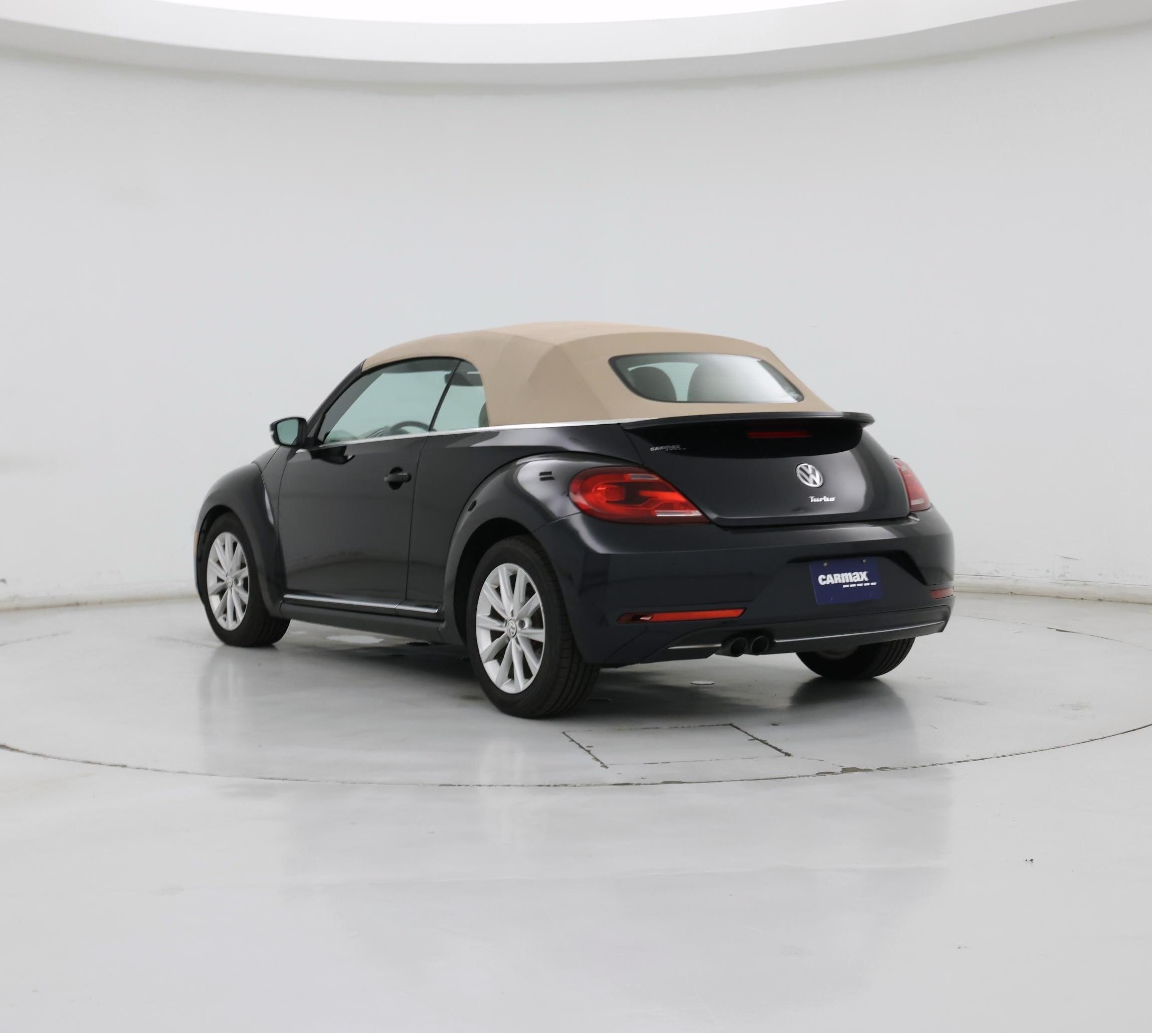 Thumbnail: 2019 Volkswagen Beetle - 2