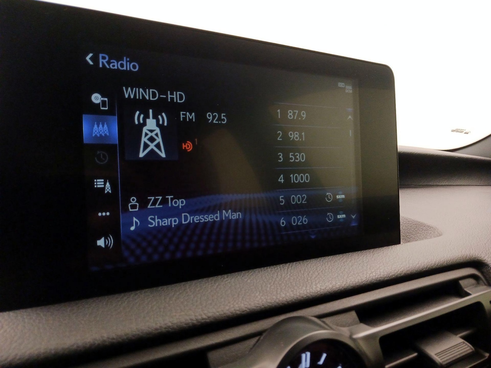 2024 Lexus IS 350 F SPORT - Photo 16