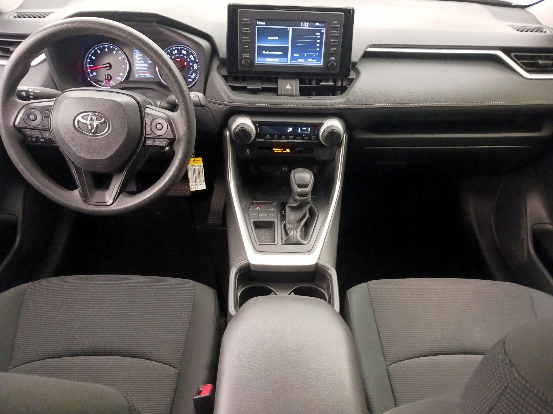 Thumbnail: 2019 Toyota RAV4 - 9