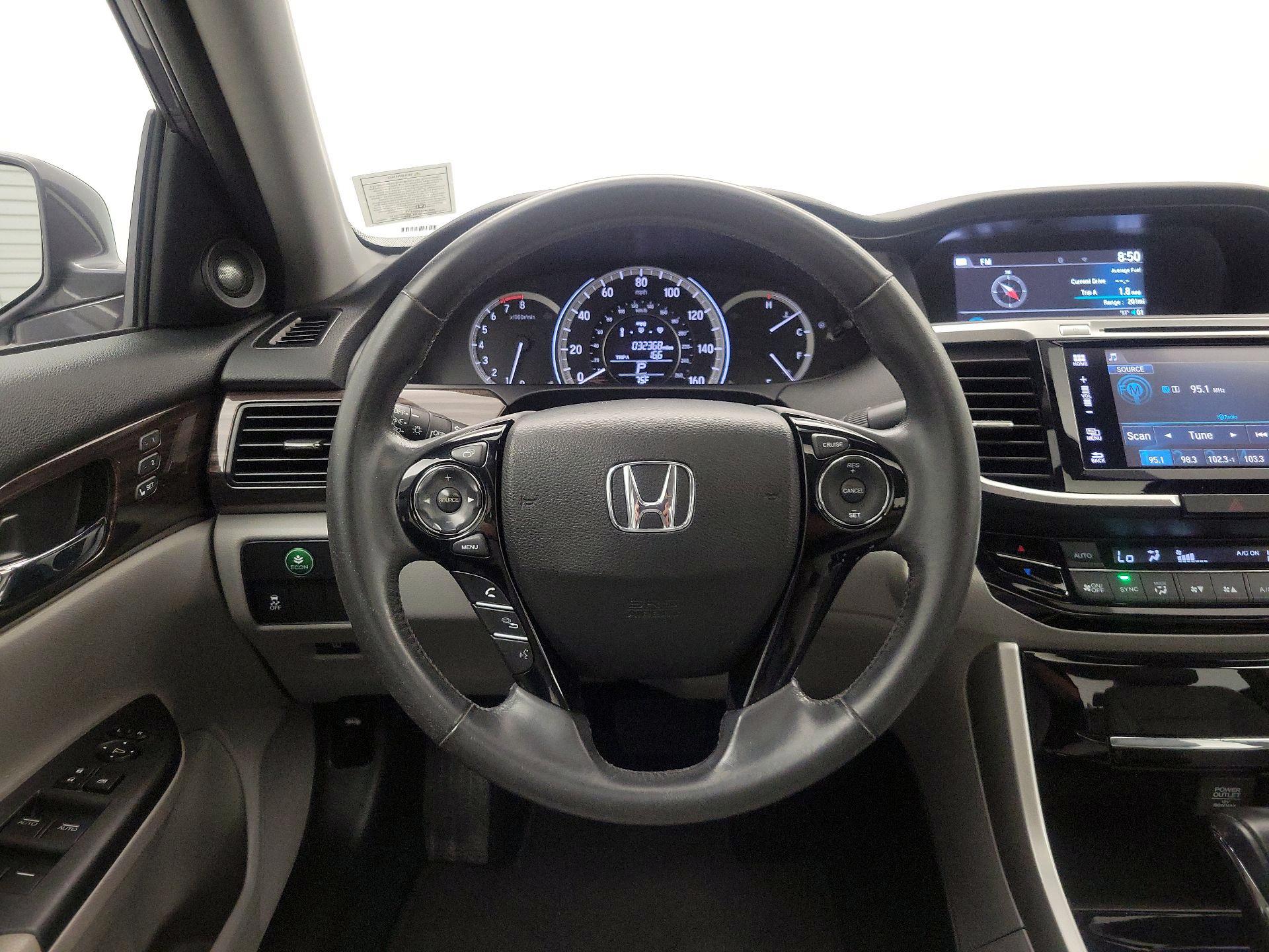 Thumbnail: 2016 Honda Accord - 10