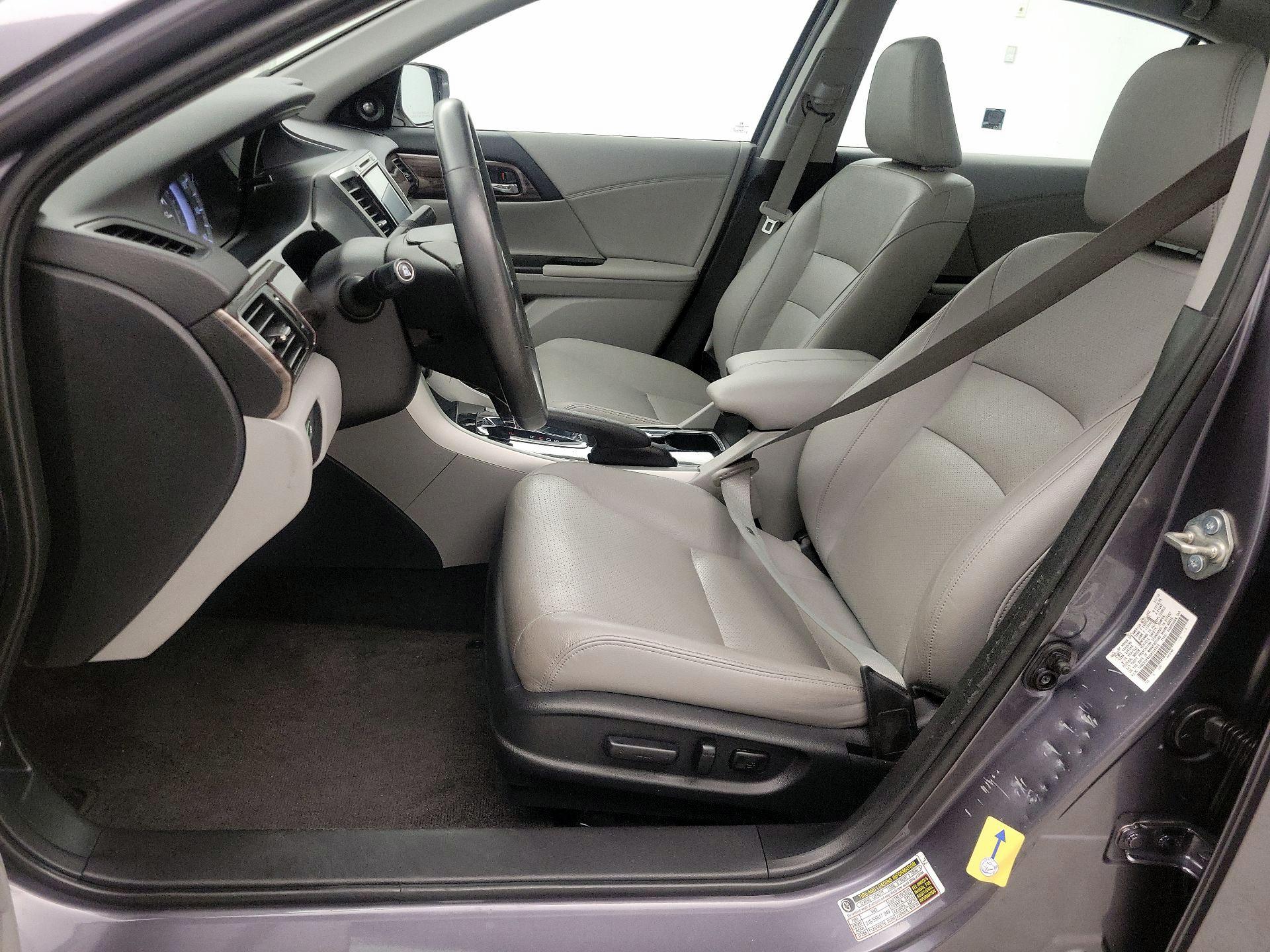Thumbnail: 2016 Honda Accord - 11