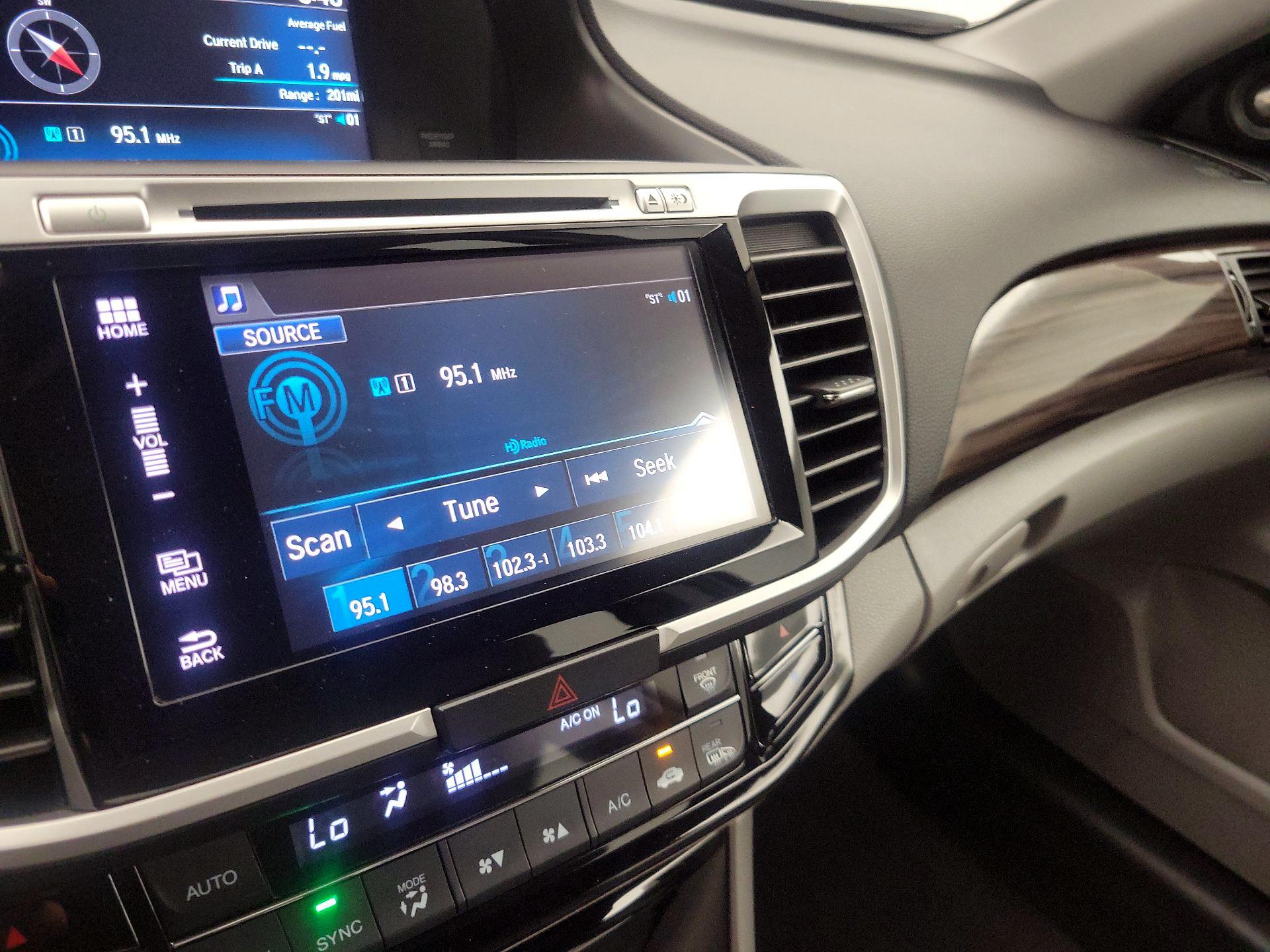 Thumbnail: 2016 Honda Accord - 15