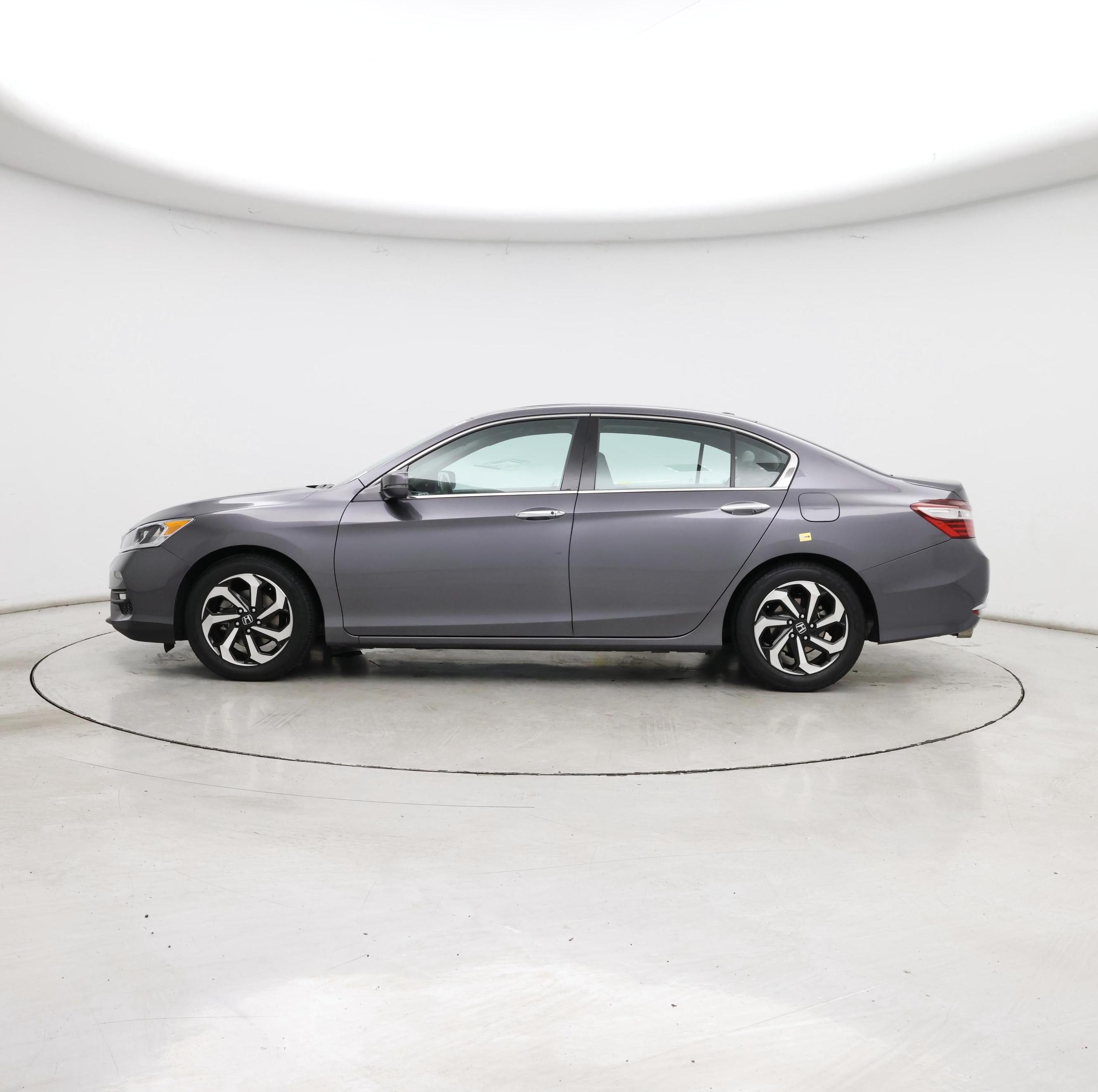 Thumbnail: 2016 Honda Accord - 3