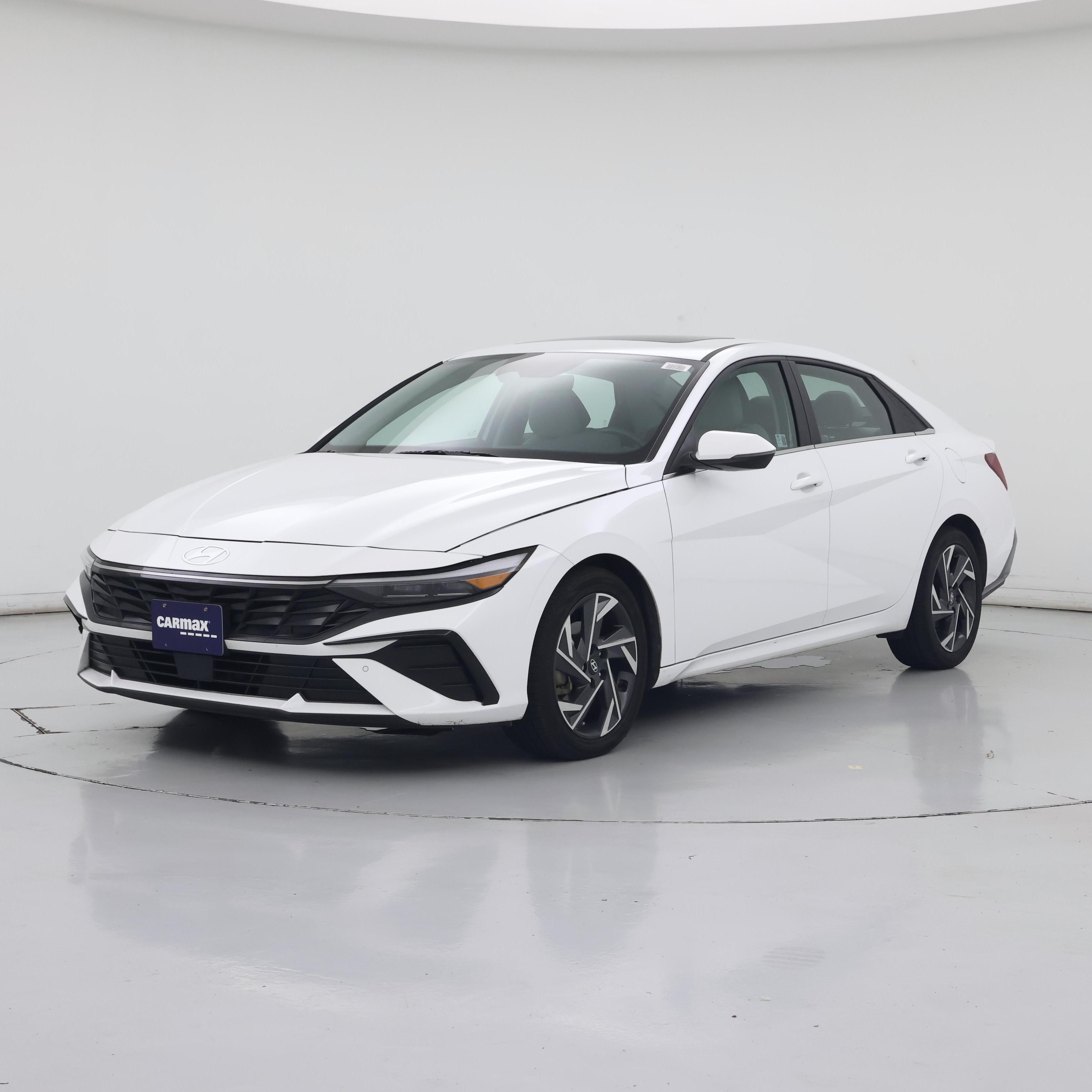 Thumbnail: 2024 Hyundai Elantra - 4
