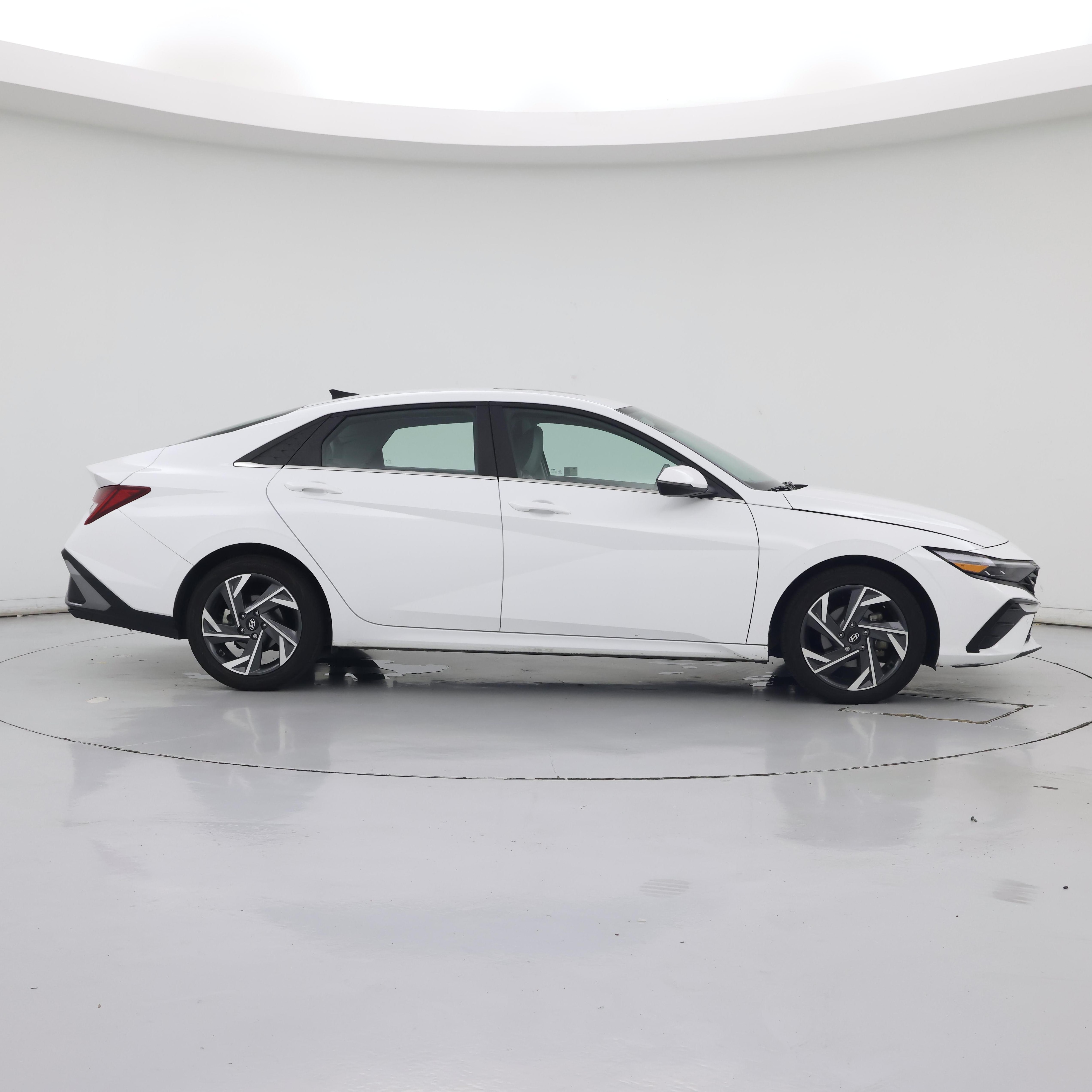 Thumbnail: 2024 Hyundai Elantra - 7