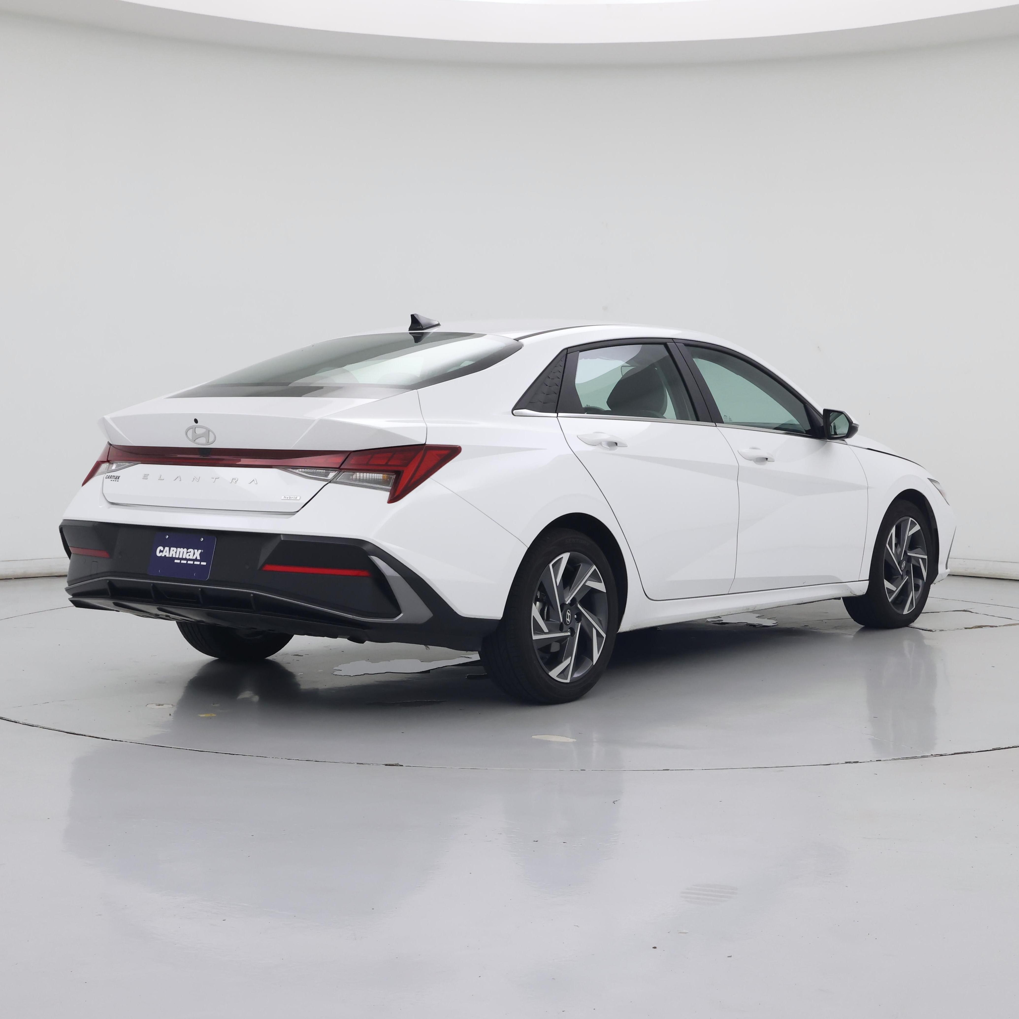 Thumbnail: 2024 Hyundai Elantra - 8