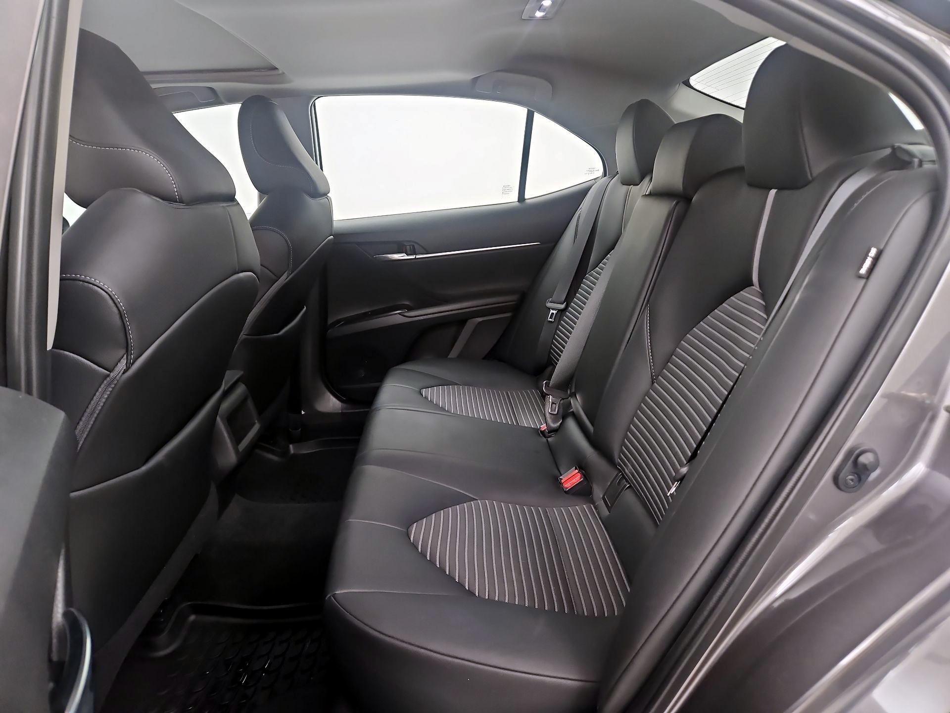 Thumbnail: 2020 Toyota Camry - 20
