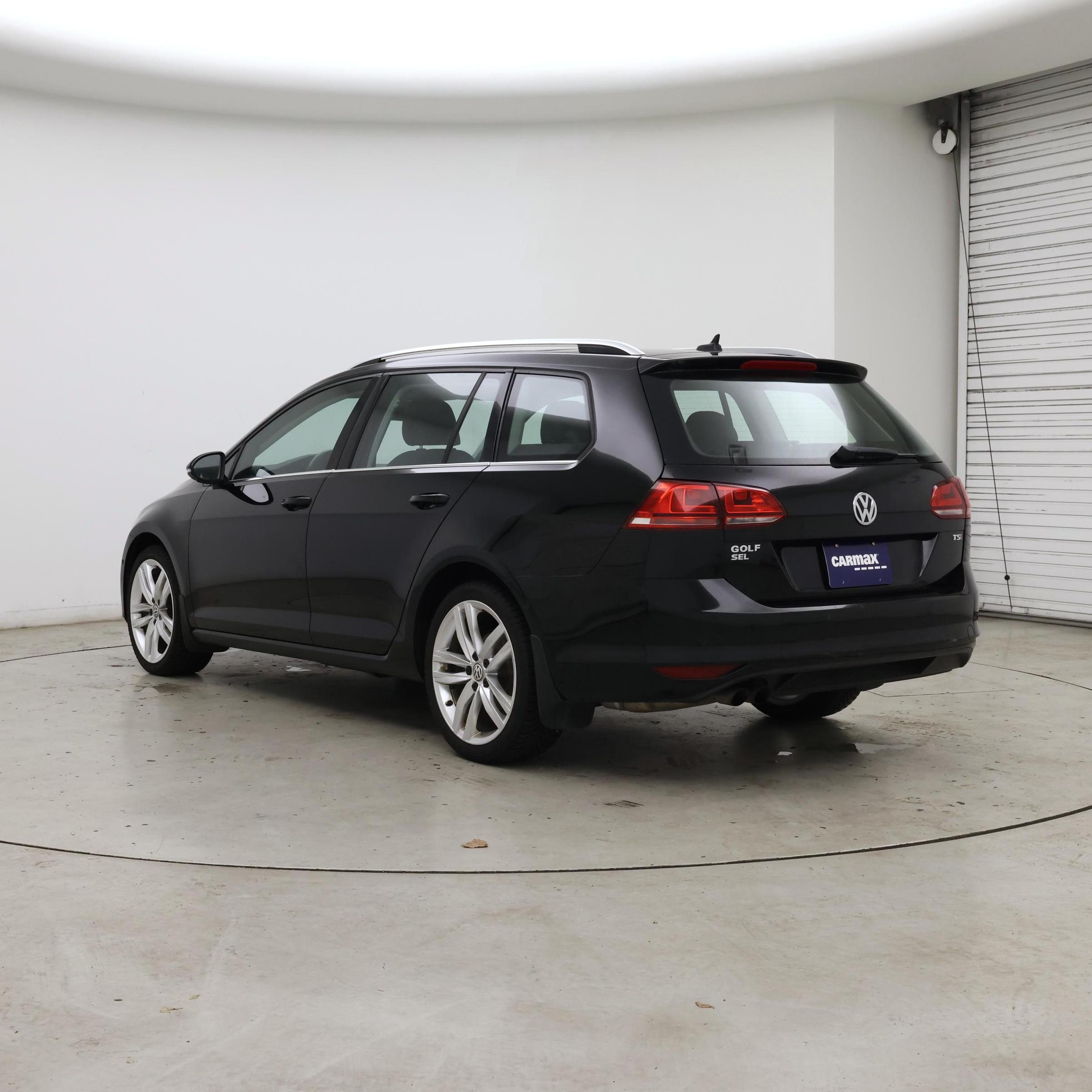 Thumbnail: 2016 Volkswagen Golf - 2