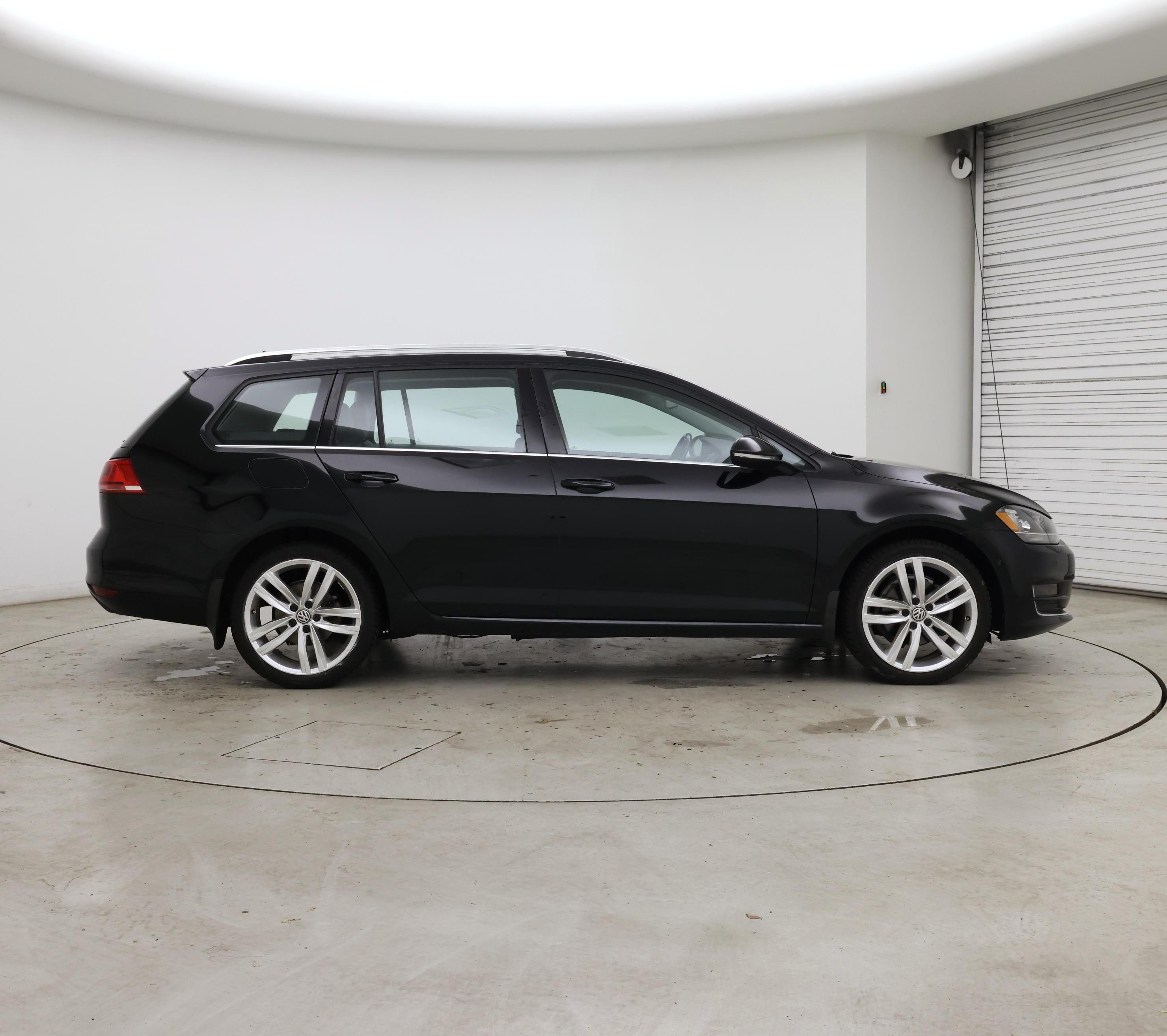Thumbnail: 2016 Volkswagen Golf - 7