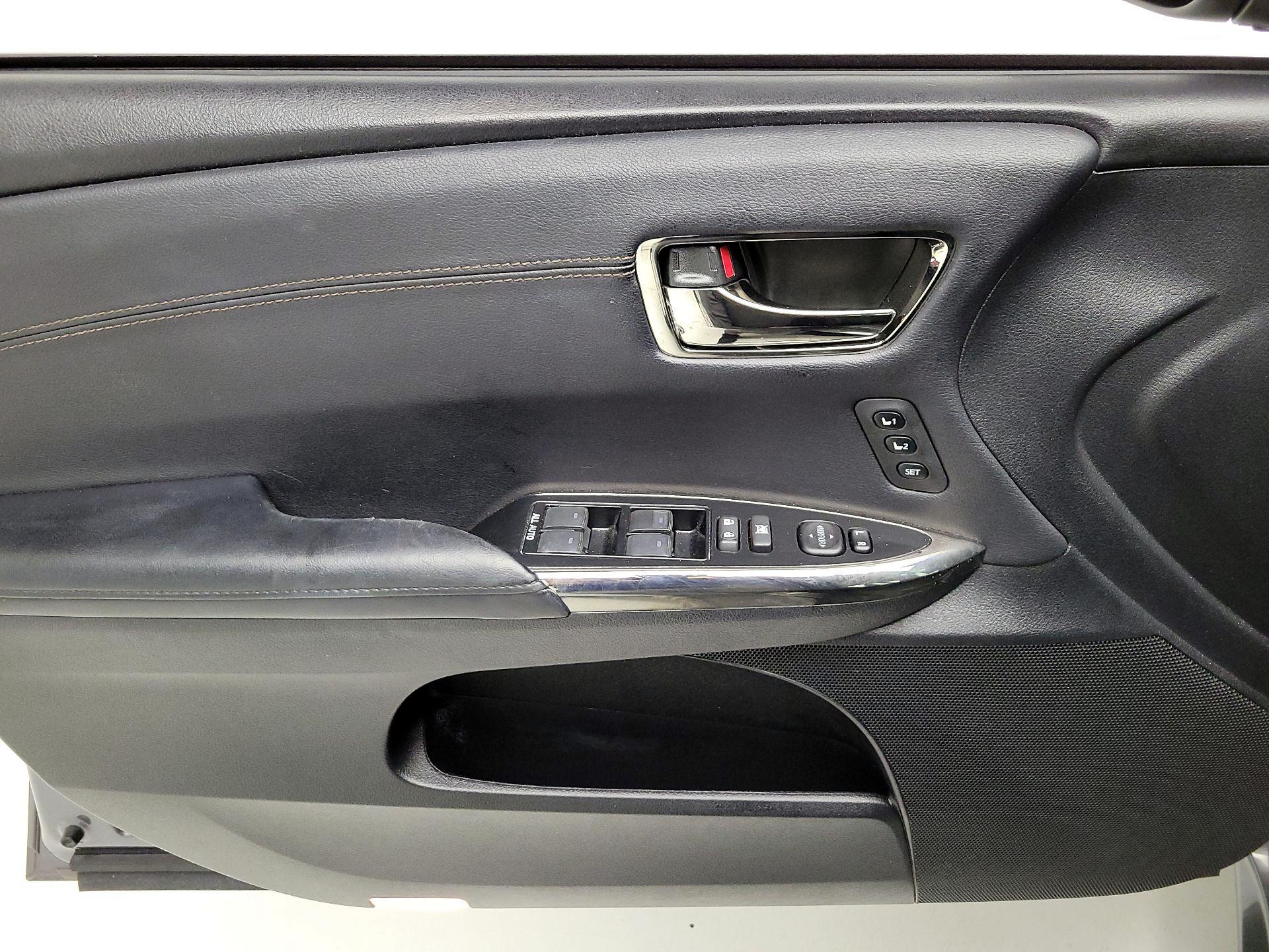 Thumbnail: 2015 Toyota Avalon - 12