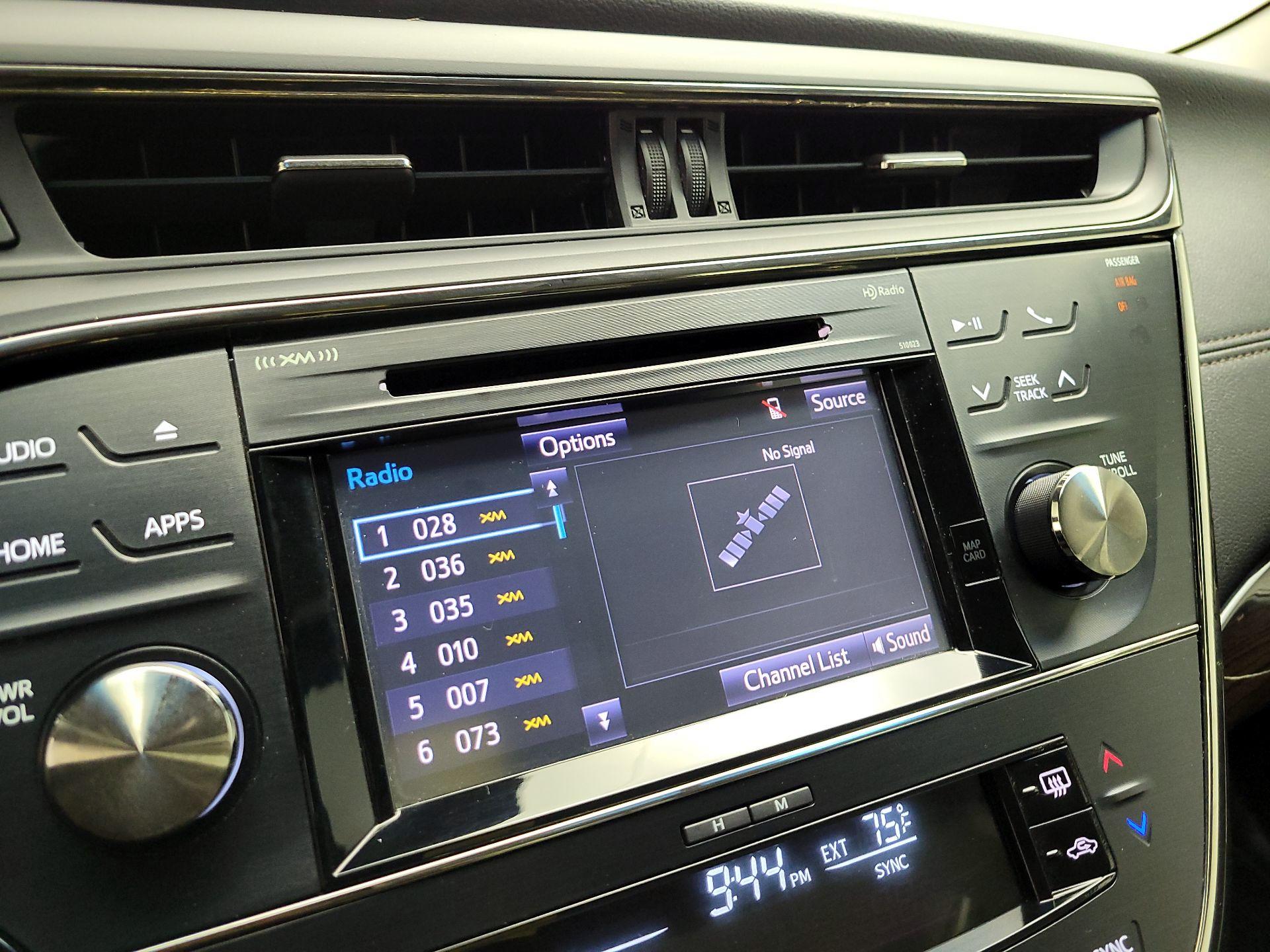 Thumbnail: 2015 Toyota Avalon - 15