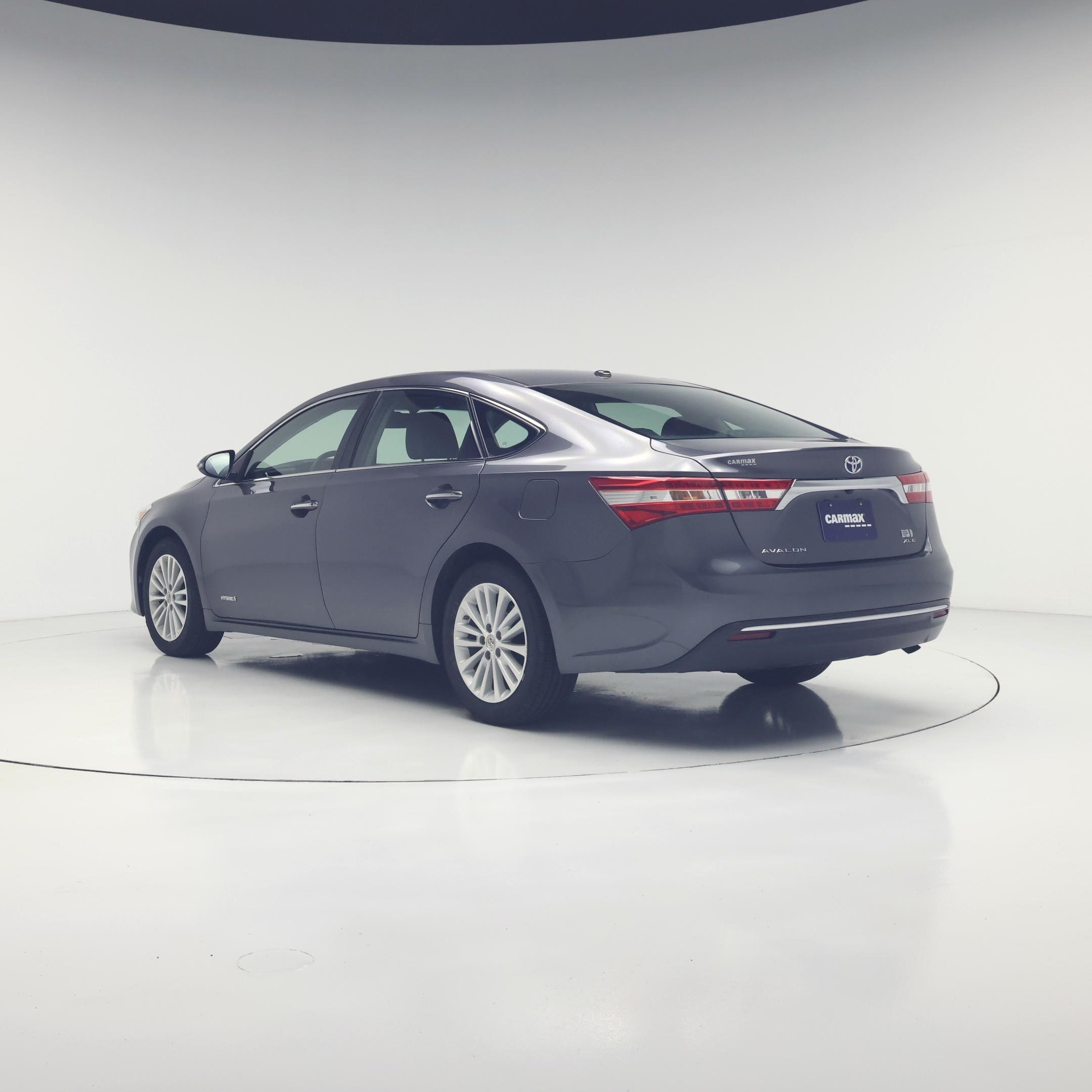 Thumbnail: 2015 Toyota Avalon - 2