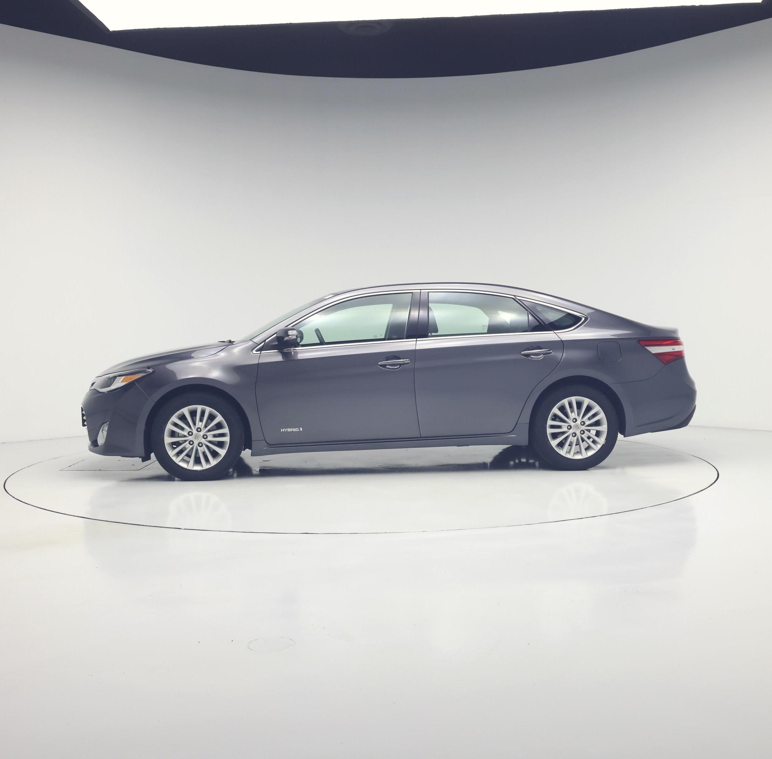 Thumbnail: 2015 Toyota Avalon - 3