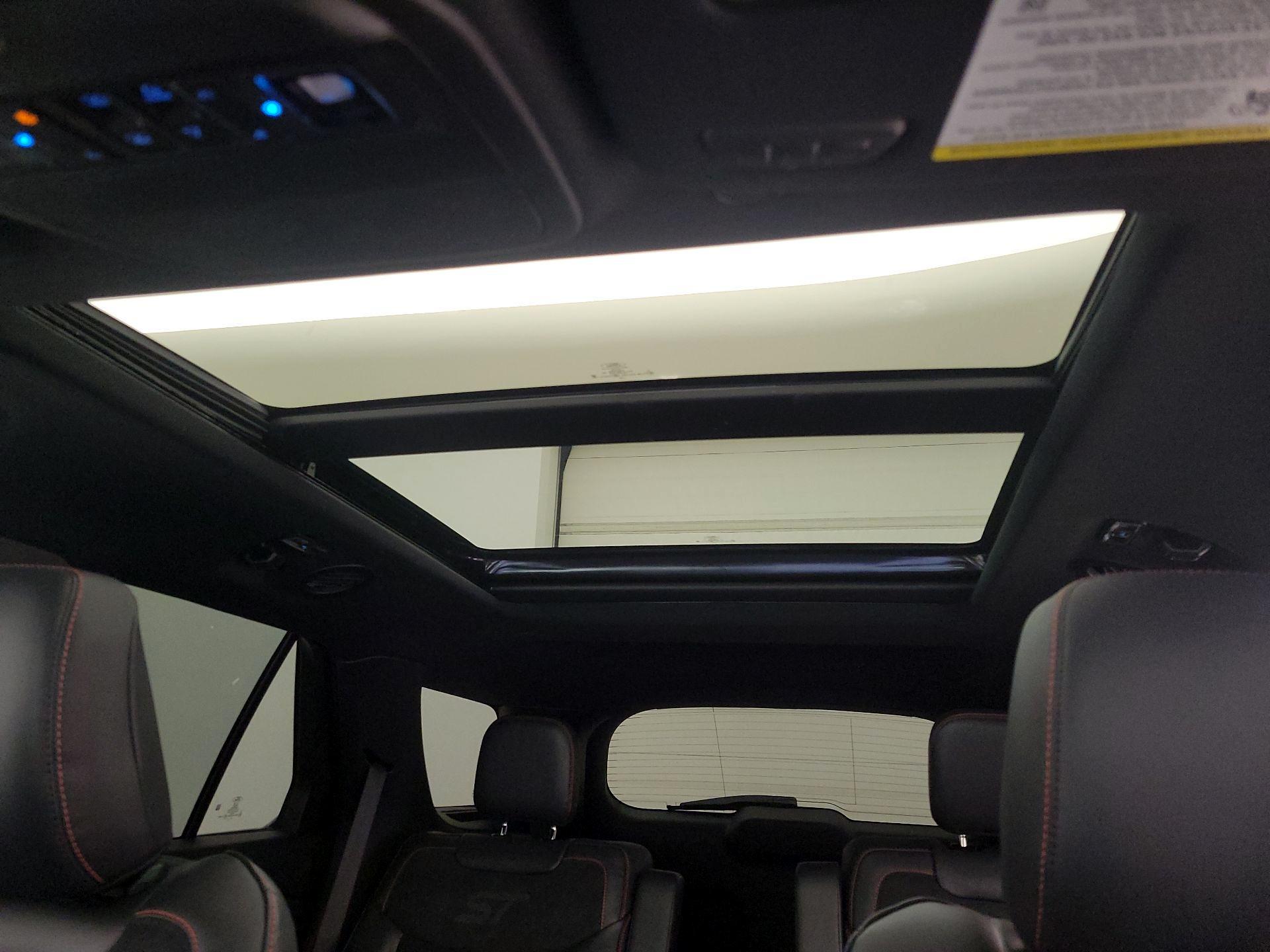 Thumbnail: 2025 Ford Explorer - 20