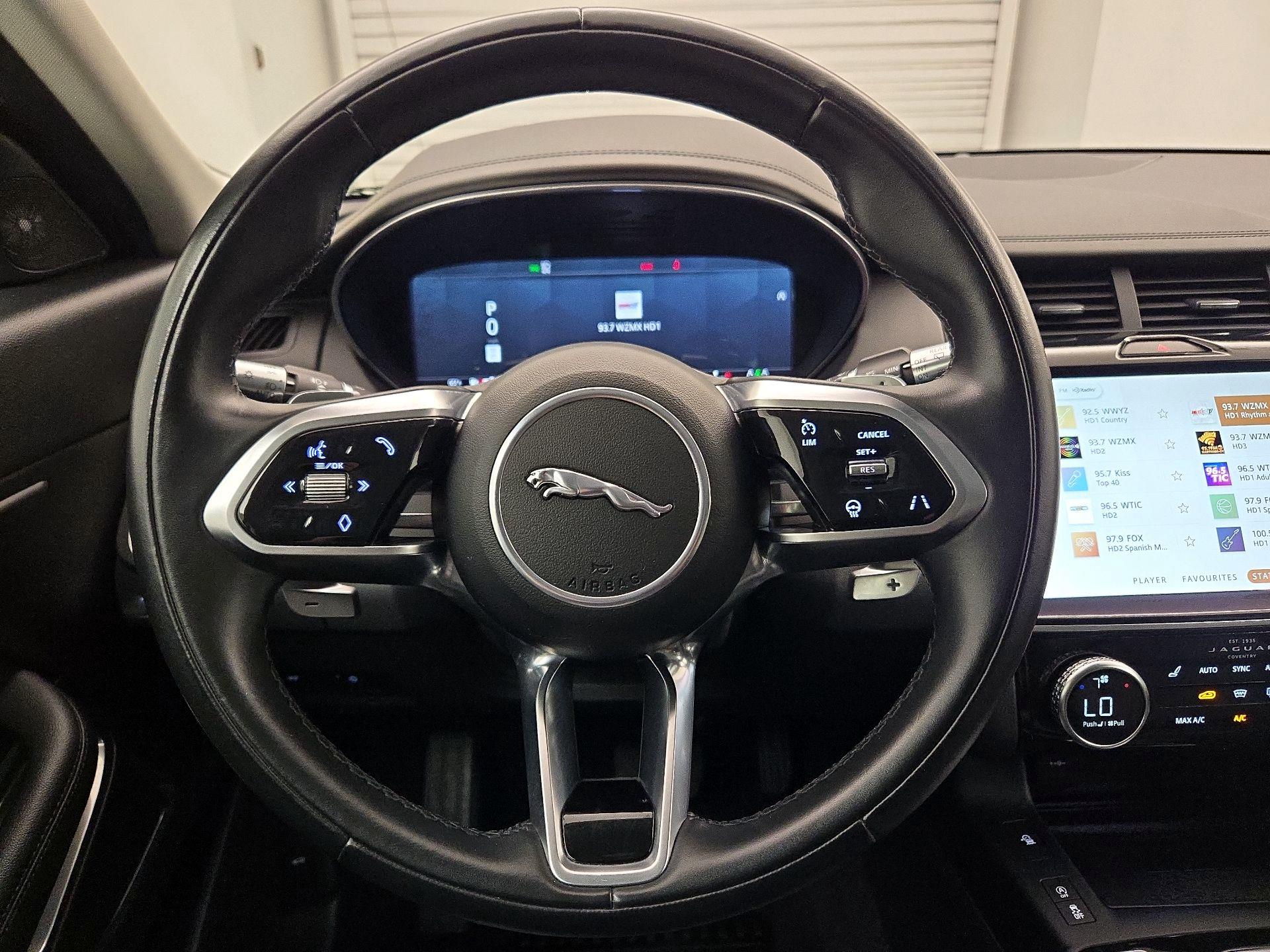 Thumbnail: 2021 Jaguar E-Pace - 10