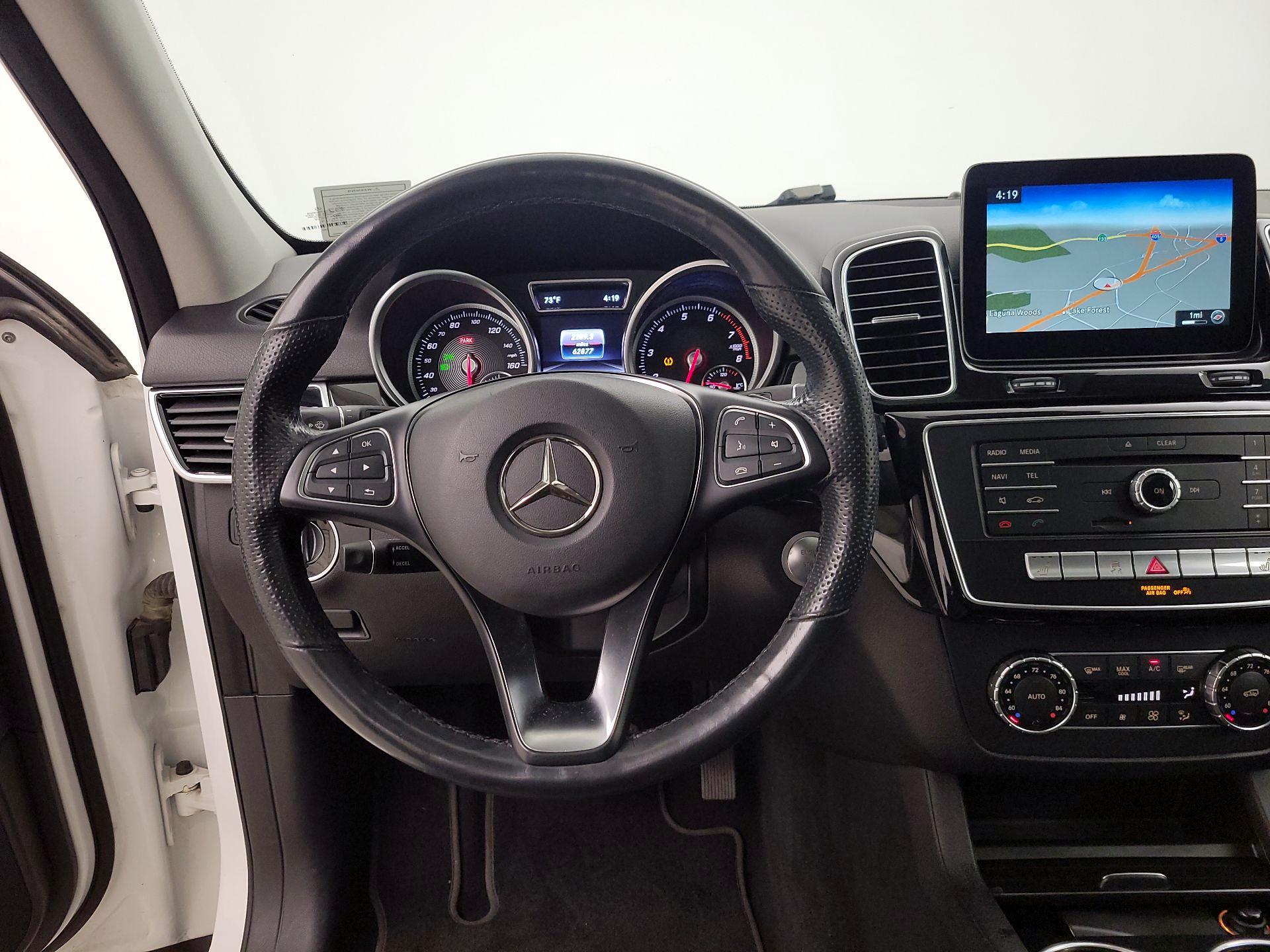 Thumbnail: 2016 Mercedes-Benz GLE - 10