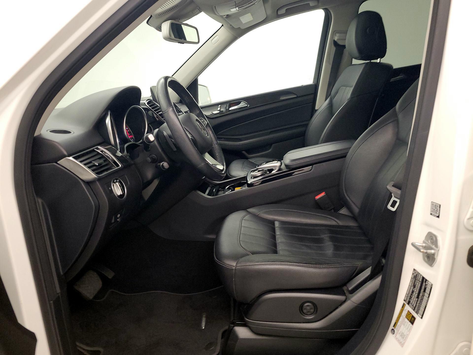 Thumbnail: 2016 Mercedes-Benz GLE - 11