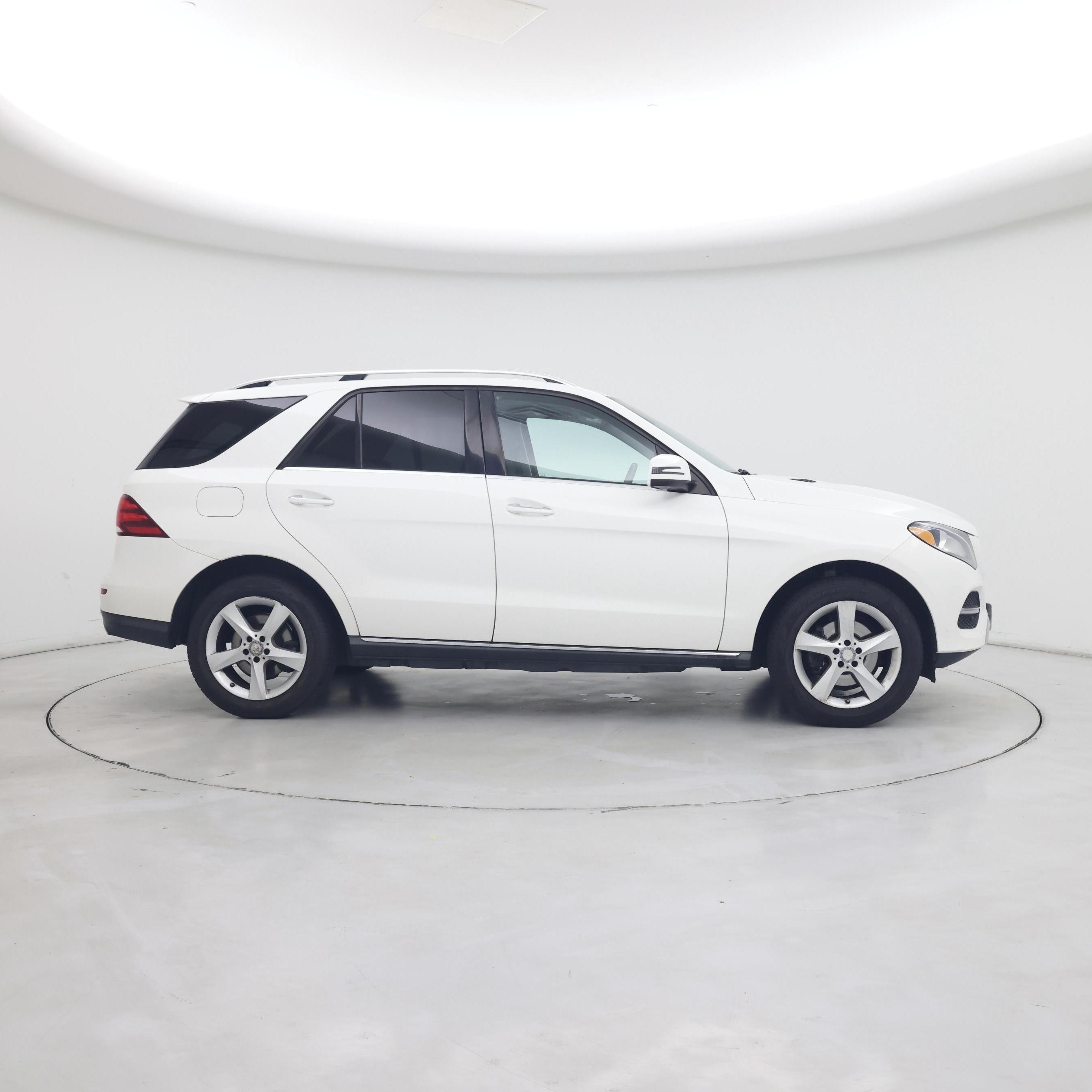 Thumbnail: 2016 Mercedes-Benz GLE - 7