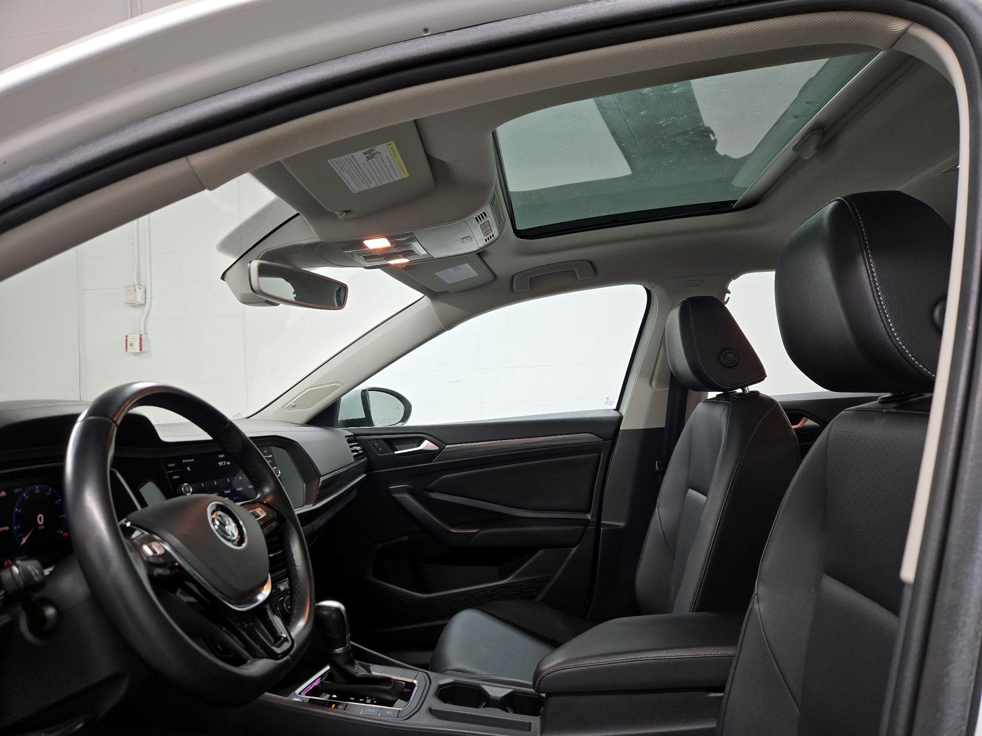 Thumbnail: 2019 Volkswagen Jetta - 19